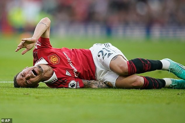 Antony chấn thương nặng trong ngày Man Utd thắng đậm Chelsea - 2