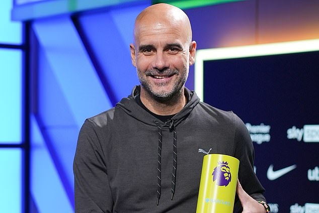 HLV Pep Guardiola nhận cú đúp giải thưởng cao quý - 1