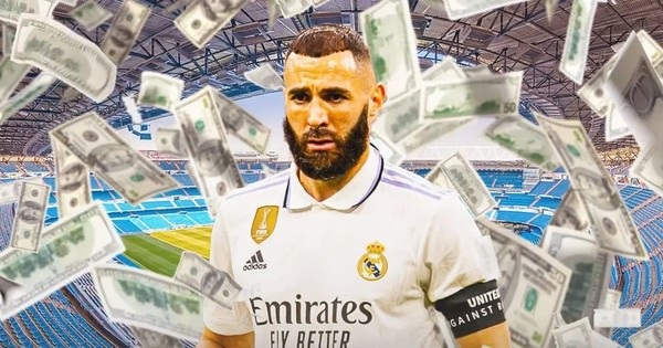 Benzema sắp rời Real Madrid, đồng ý tới Saudi Arabia với lương siêu khủng - 1