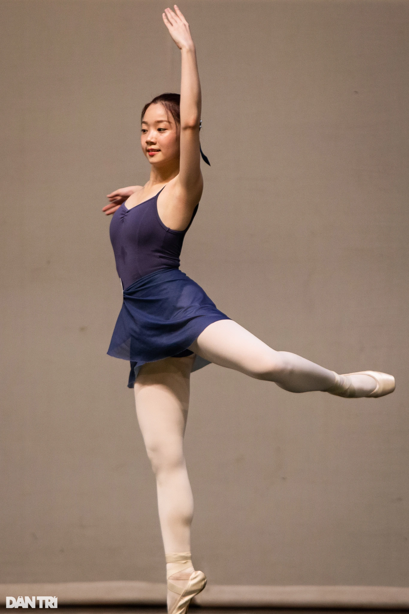 Ngắm nữ sinh trường Múa biểu diễn ballet trong kỳ thi tốt nghiệp - 3