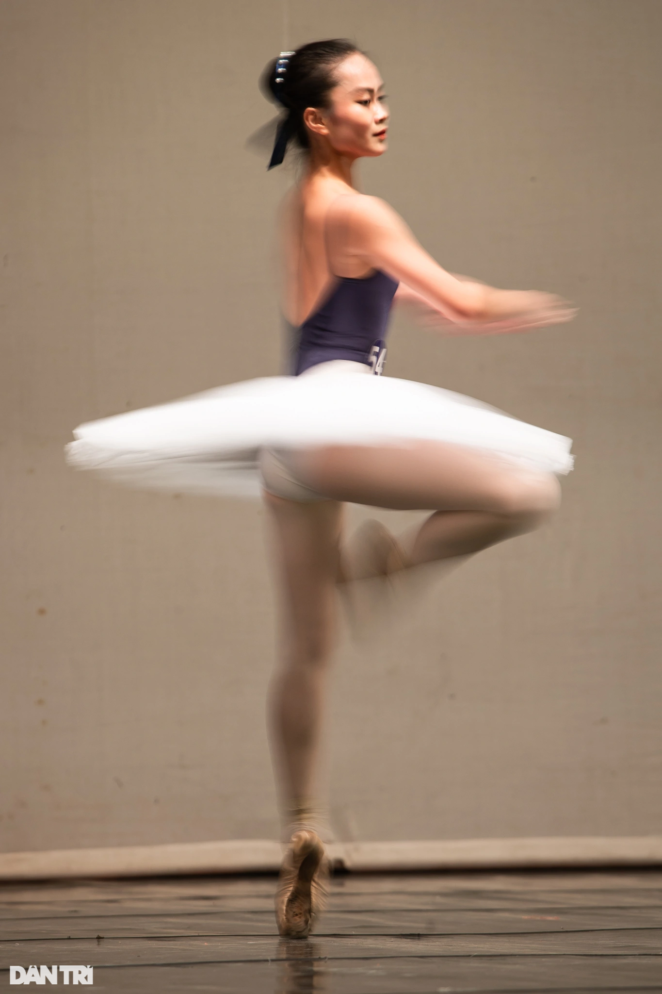 Ngắm nữ sinh trường Múa biểu diễn ballet trong kỳ thi tốt nghiệp - 5