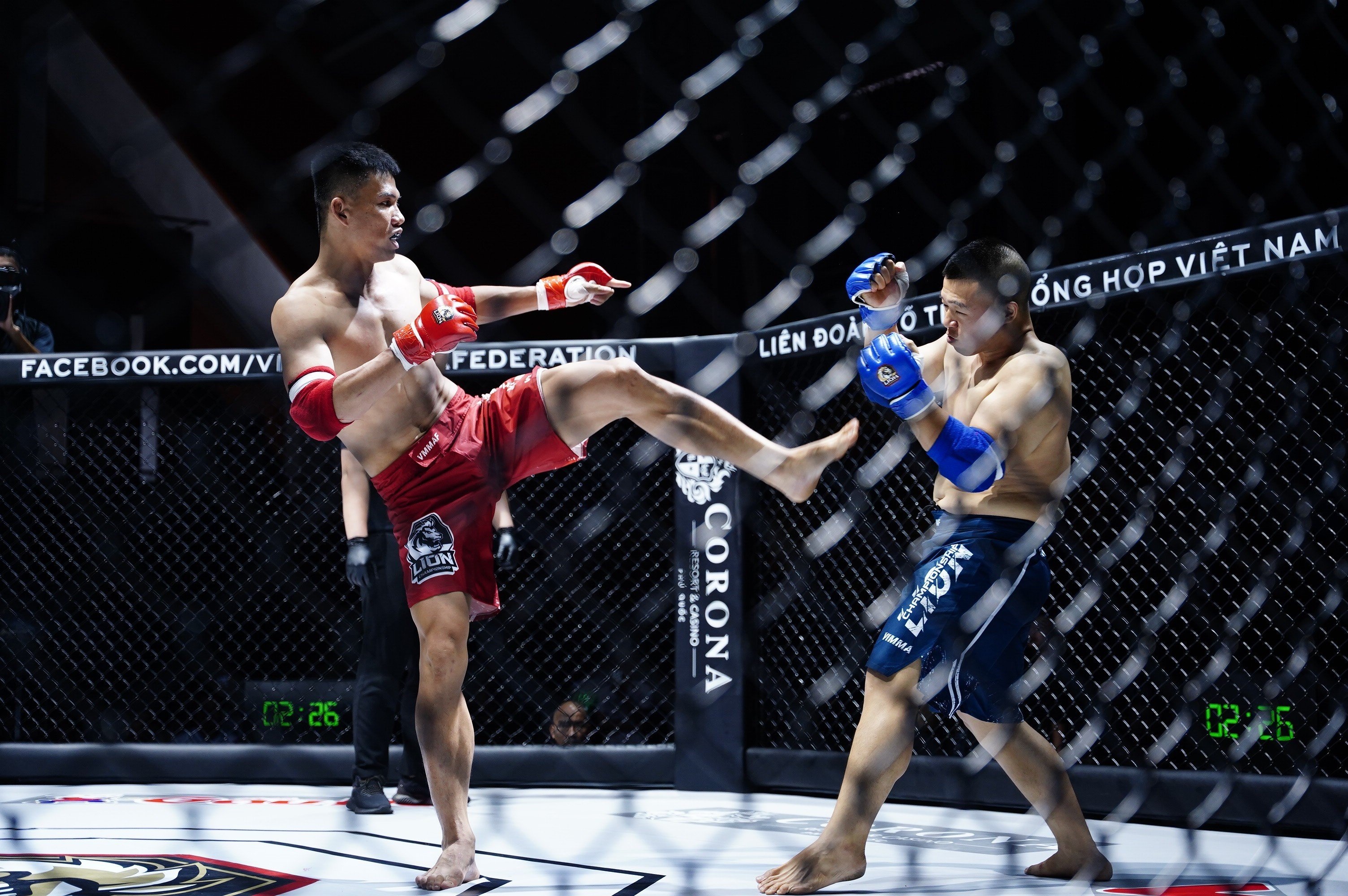 View - Á quân Wushu thế giới chiến thắng ấn tượng tại giải MMA Championship | Báo Dân trí