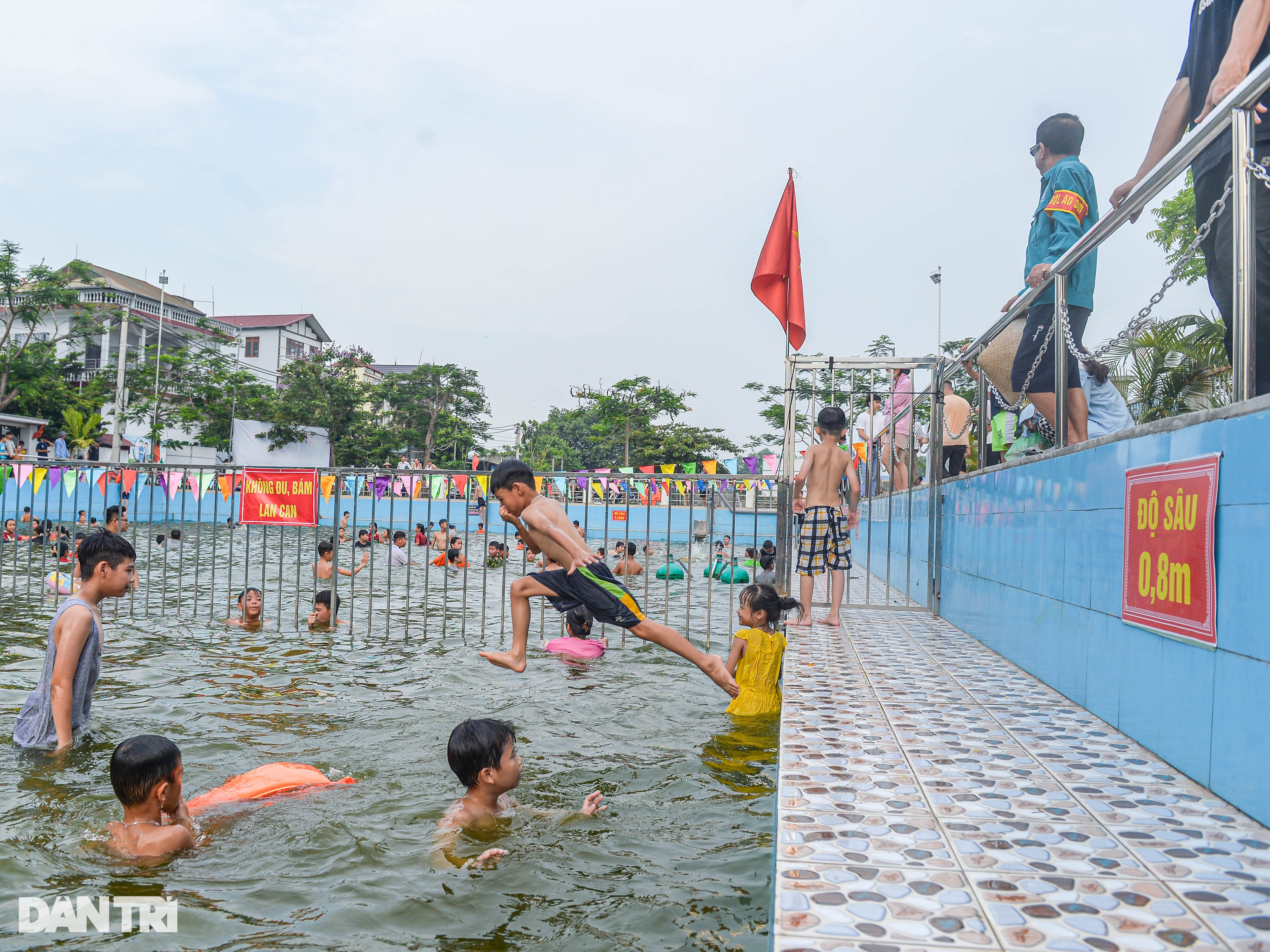 Hà Nội: Người dân ủng hộ 1,3 tỷ đồng biến ao làng thành ao bơi rộng 1.100m2 - 7