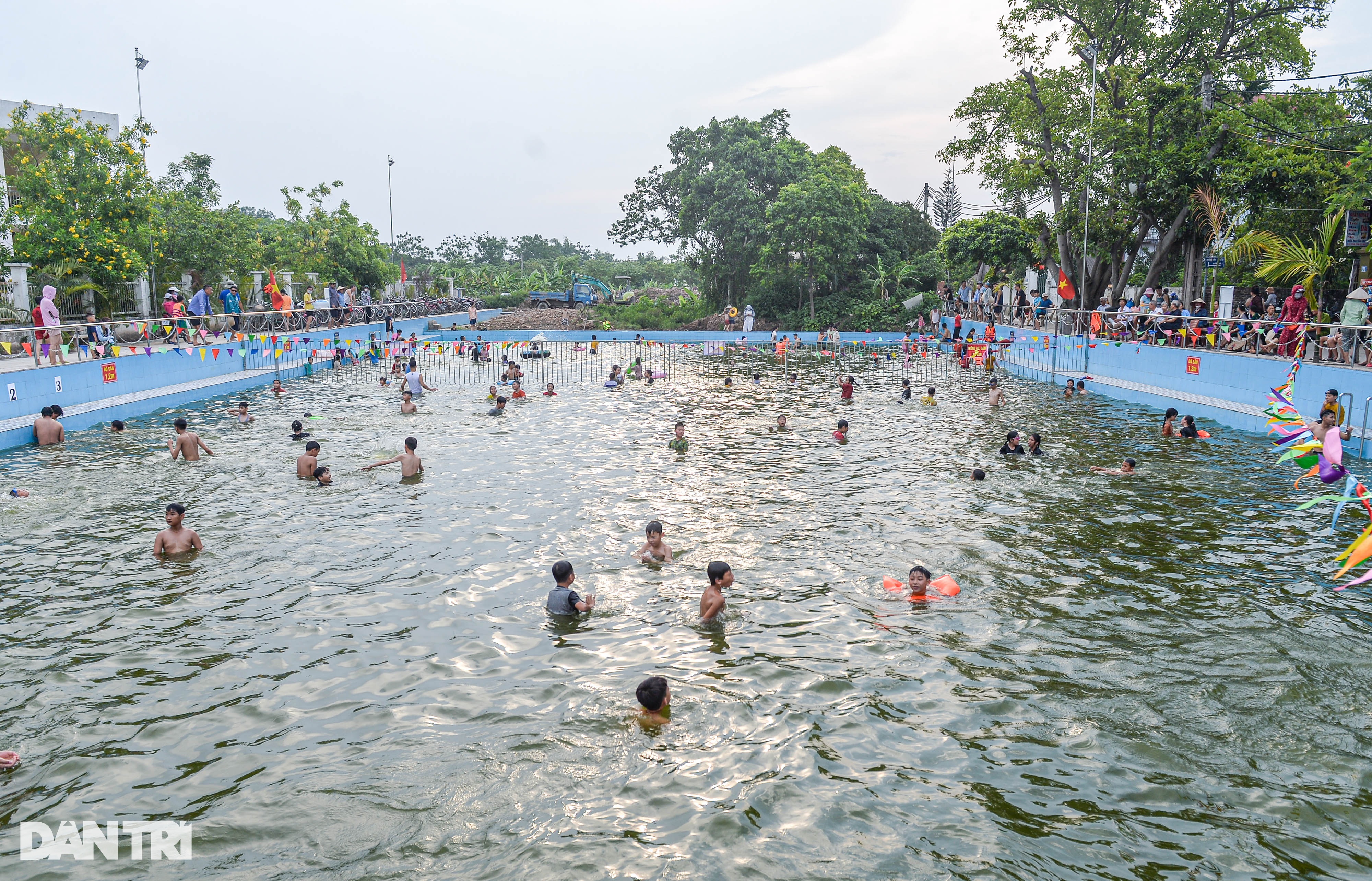 Hà Nội: Người dân ủng hộ 1,3 tỷ đồng biến ao làng thành ao bơi rộng 1.100m2 - 3