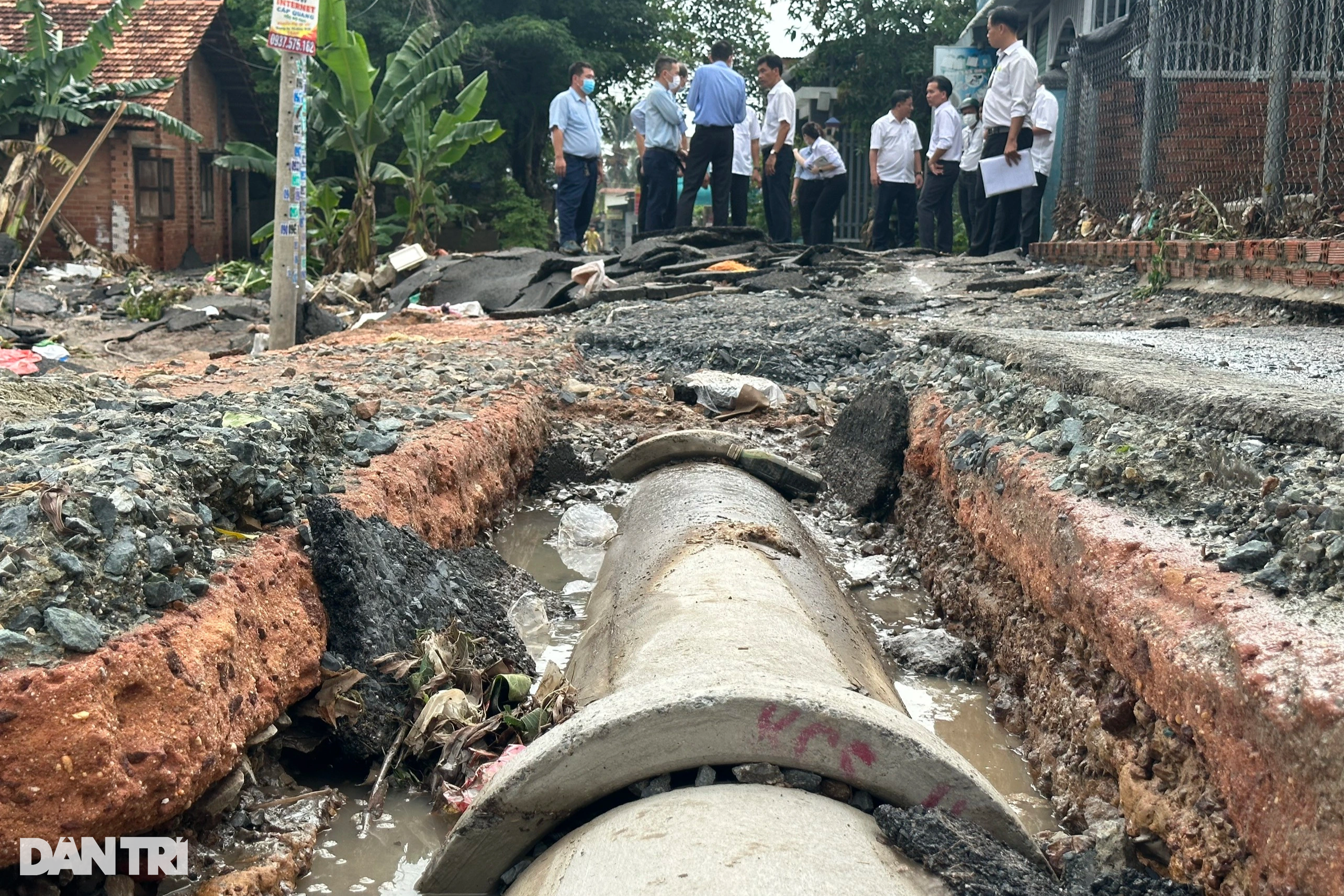 Đường sá, nhà cửa hư hỏng nặng sau trận lũ lịch sử ở Đồng Nai - 5 Đường sá, nhà cửa hư hỏng nặng sau trận lũ lịch sử ở Đồng Nai - 5