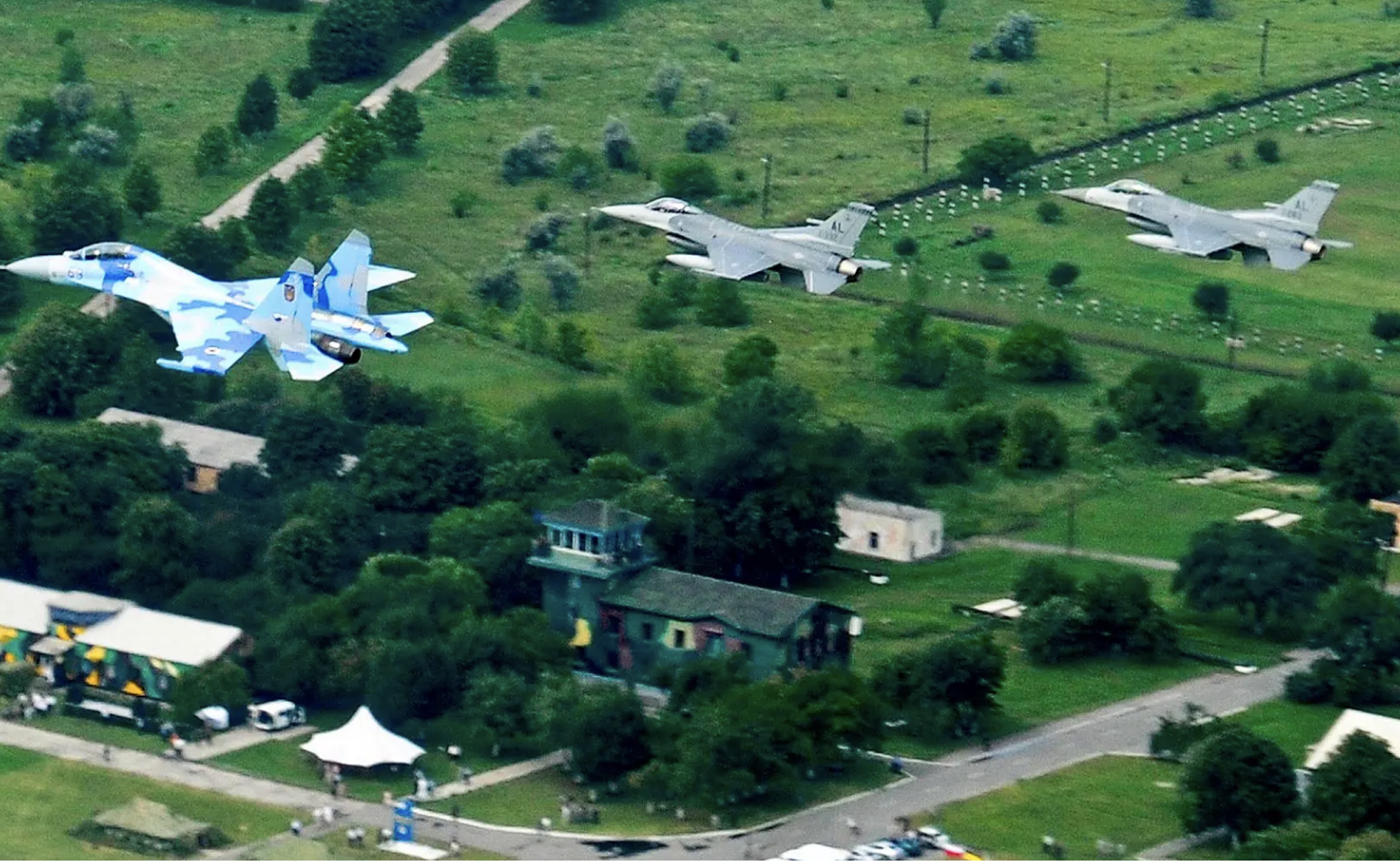 Ukraine cần gấp tiêm kích F-16 để làm chủ bầu trời, Nga tuyên bố đanh thép