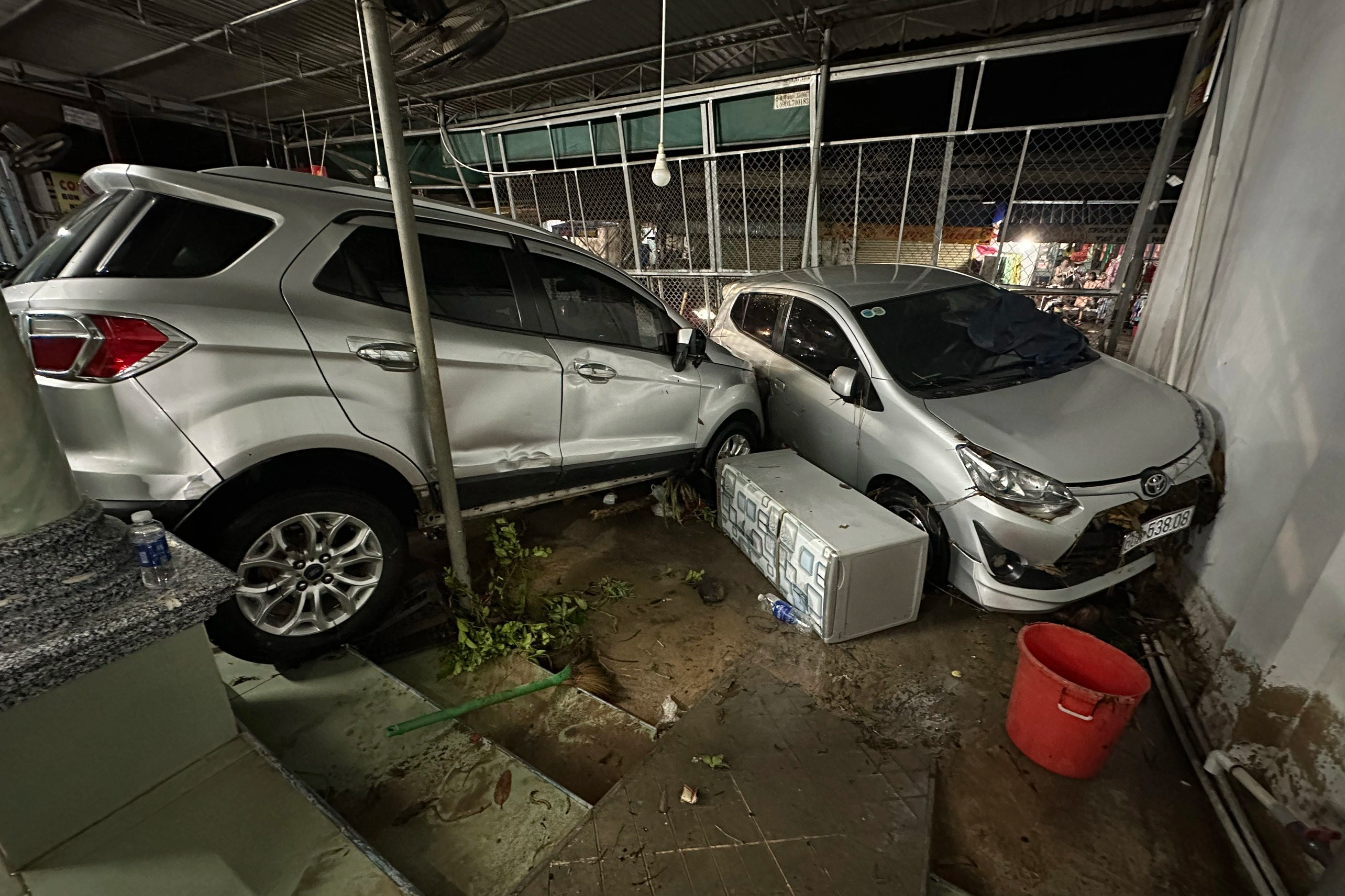Hơn 150 hộ dân bị hư hỏng tài sản do mưa lũ lịch sử ở Đồng Nai - 1