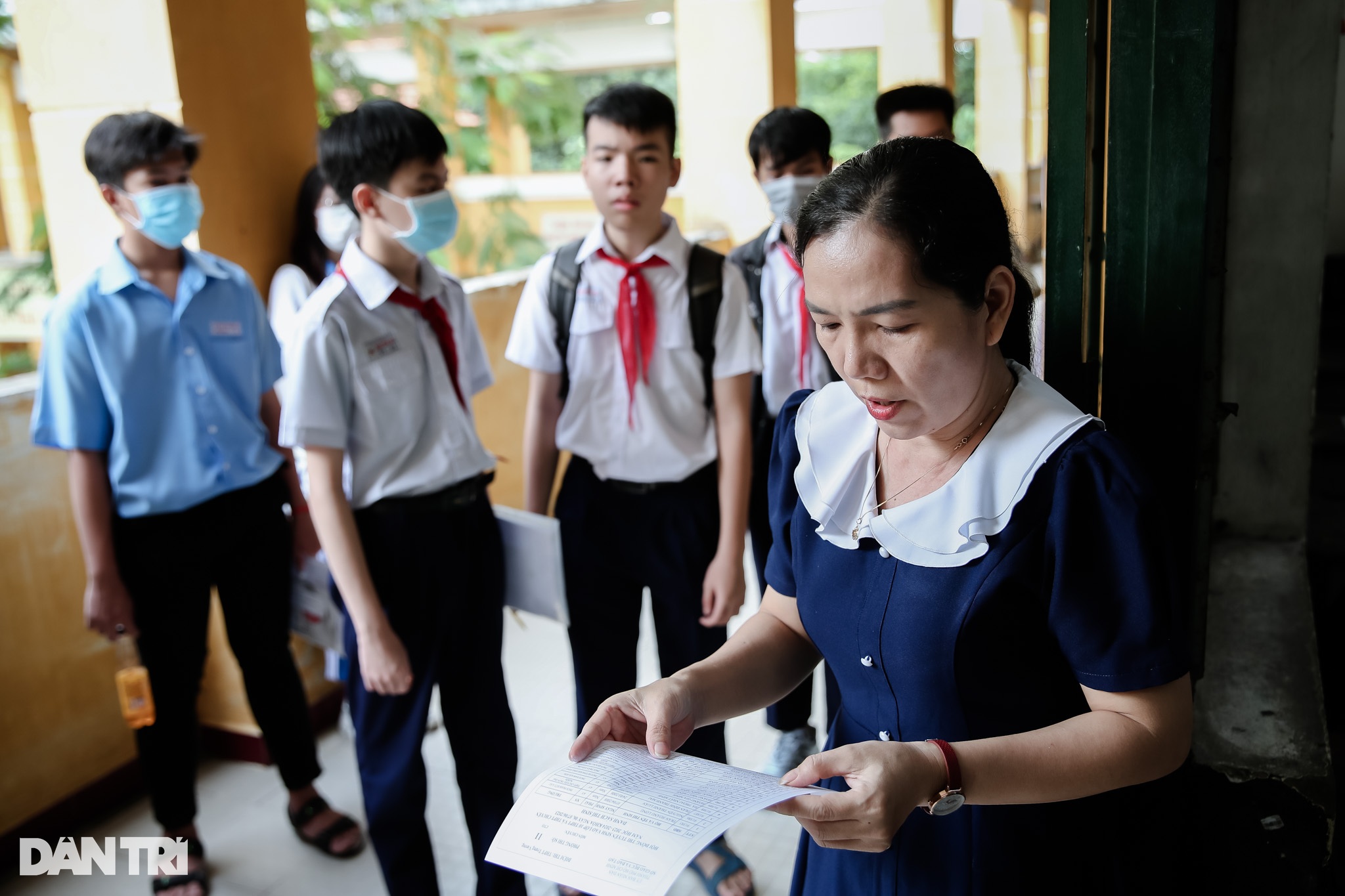 Học sinh TPHCM háo hức, tự tin trong ngày làm thủ tục tuyển sinh vào lớp 10 - 8 Học sinh TPHCM háo hức, tự tin trong ngày làm thủ tục tuyển sinh vào lớp 10 - 8