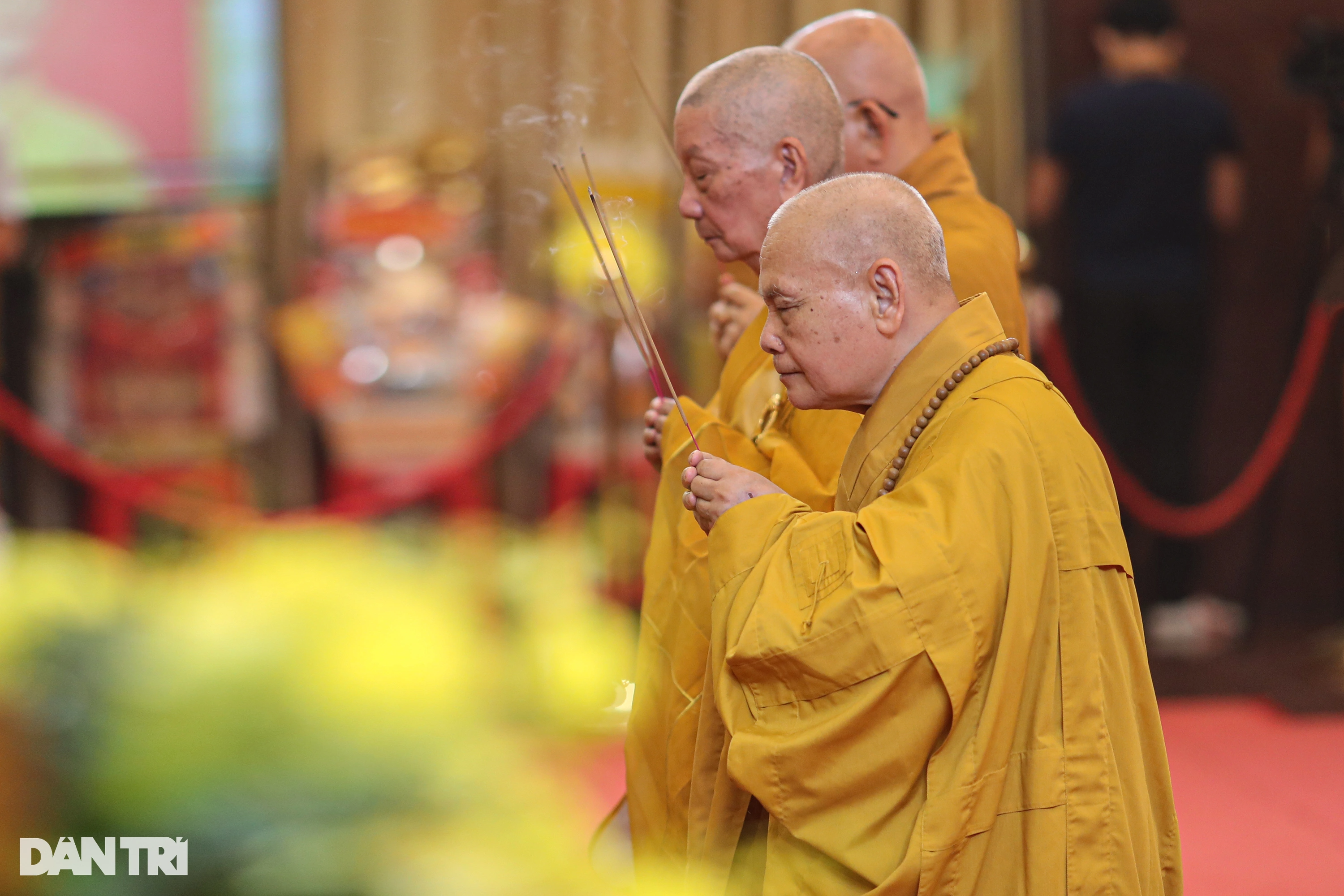 Phật tử khóc nghẹn tại lễ tưởng niệm 60 năm Bồ tát Thích Quảng Đức tự thiêu - 4