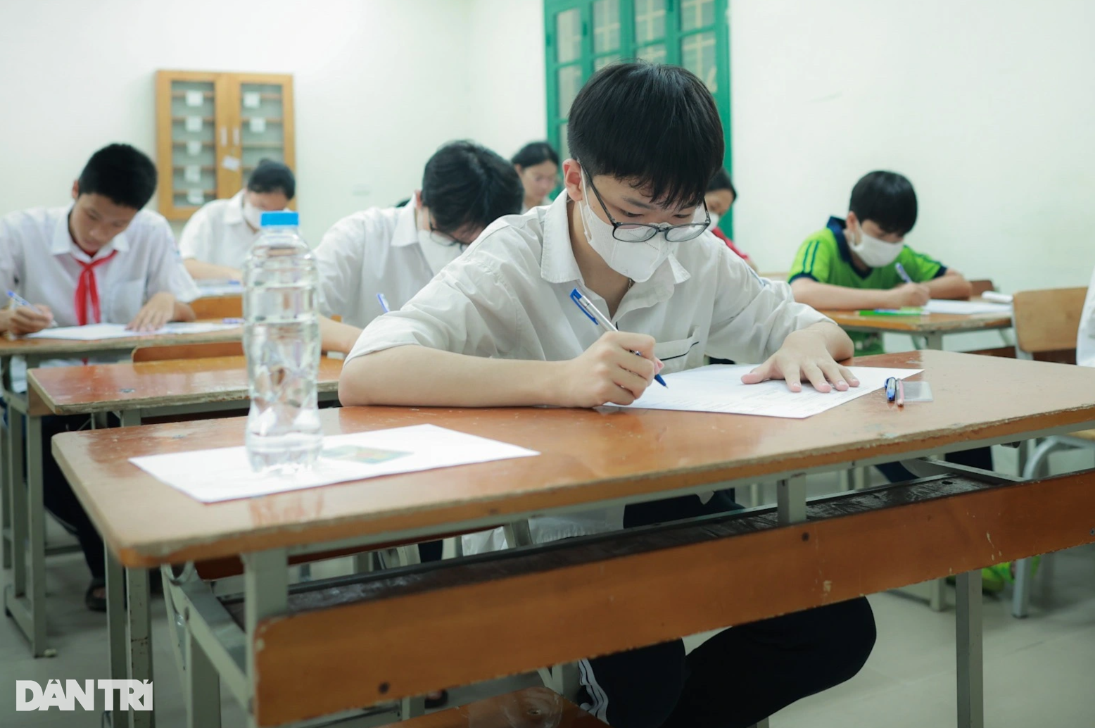 618 thí sinh bỏ thi, 6 em bị đình chỉ trong kỳ thi lớp 10 Hà Nội - 1