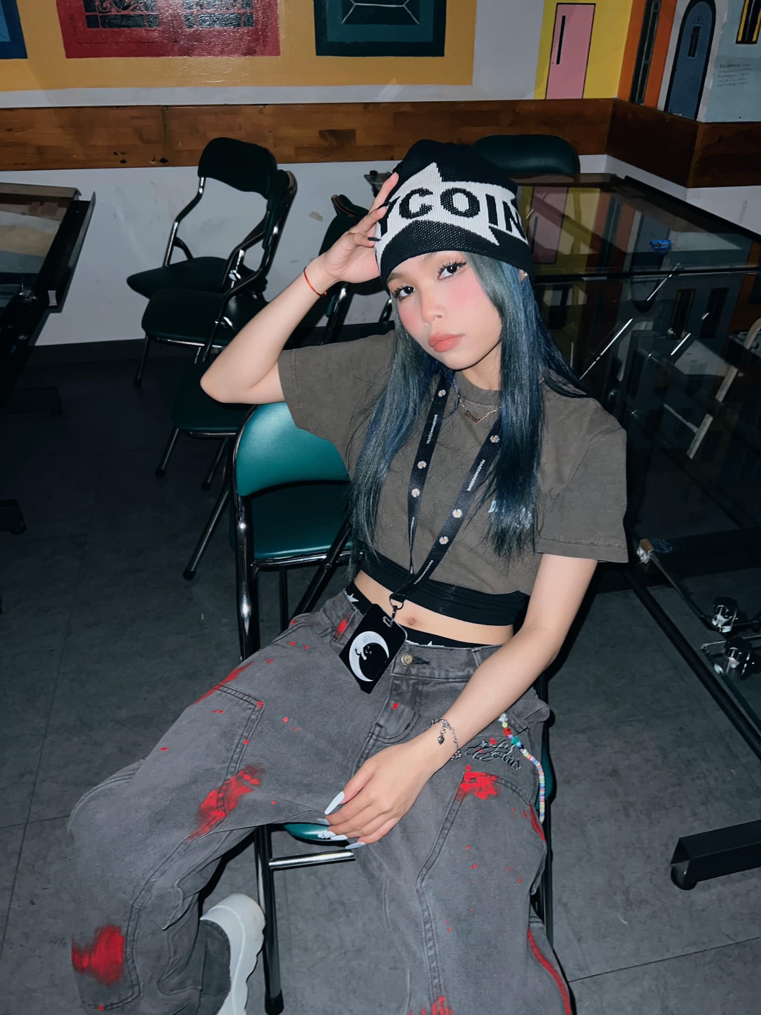 View - Nữ rapper "gây sốt" với giọng ca độc lạ và gu thời trang táo bạo | Báo Dân trí