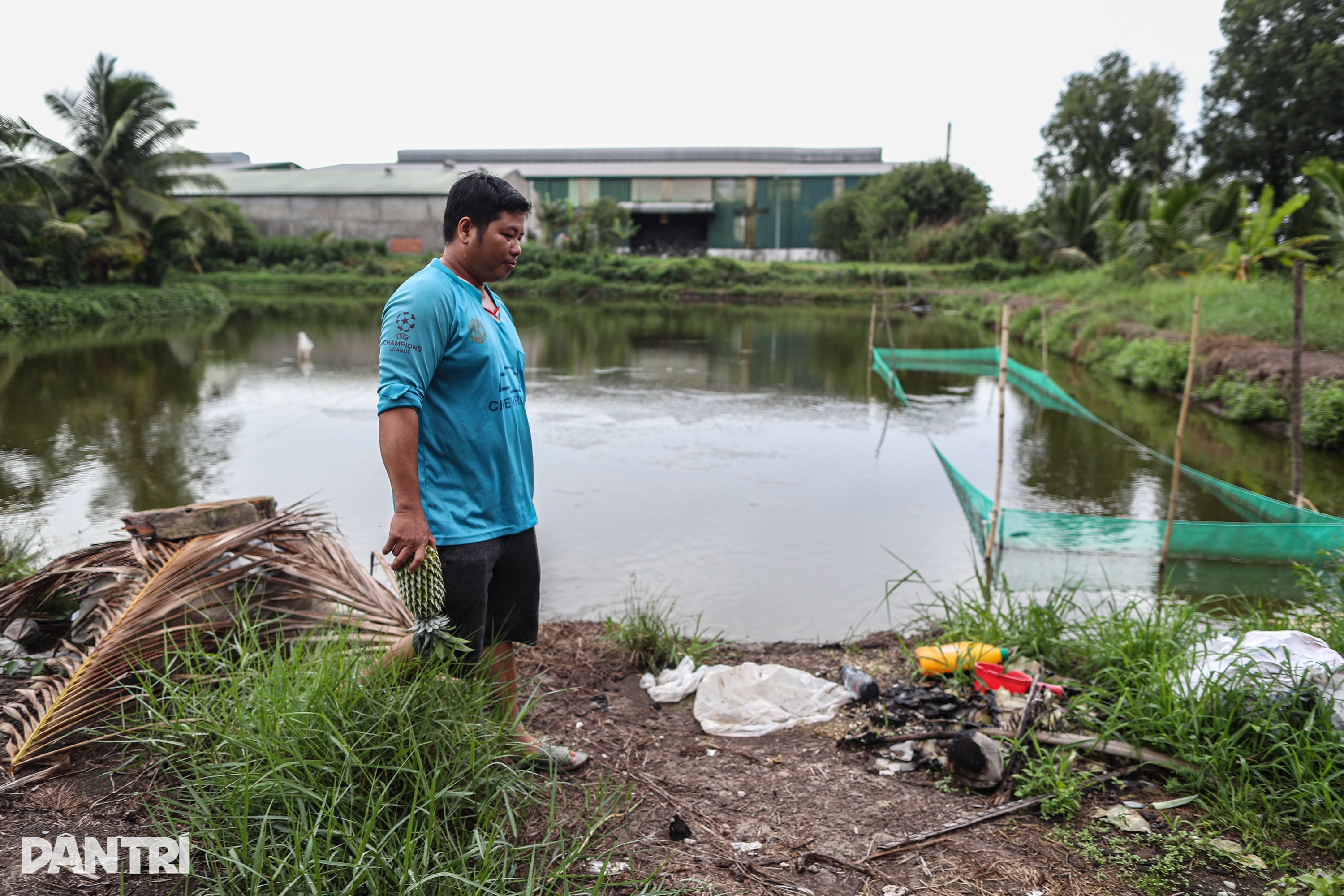 View - Ô nhiễm rác ở miền Tây: Dân chặn xe, treo băng rôn, than trời vì "núi rác" | Báo Dân trí