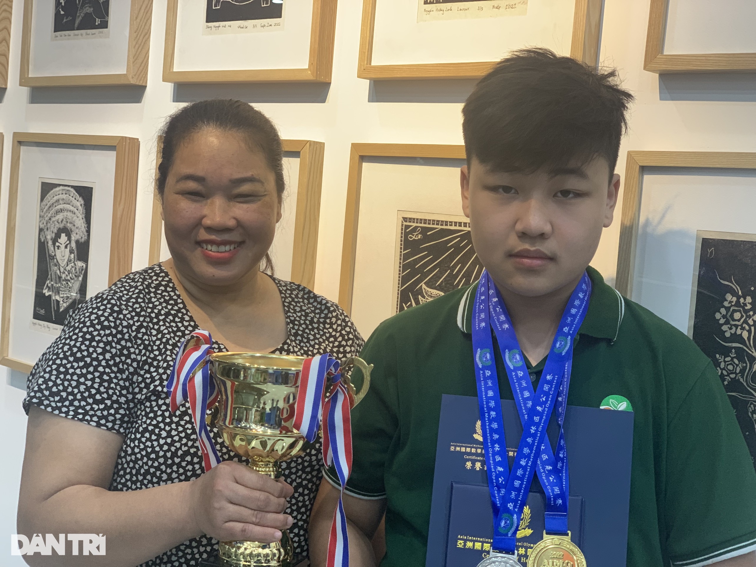 Cậu bé Phú Thọ vô địch toán quốc tế nhờ người mẹ nông dân truyền động lực - 2