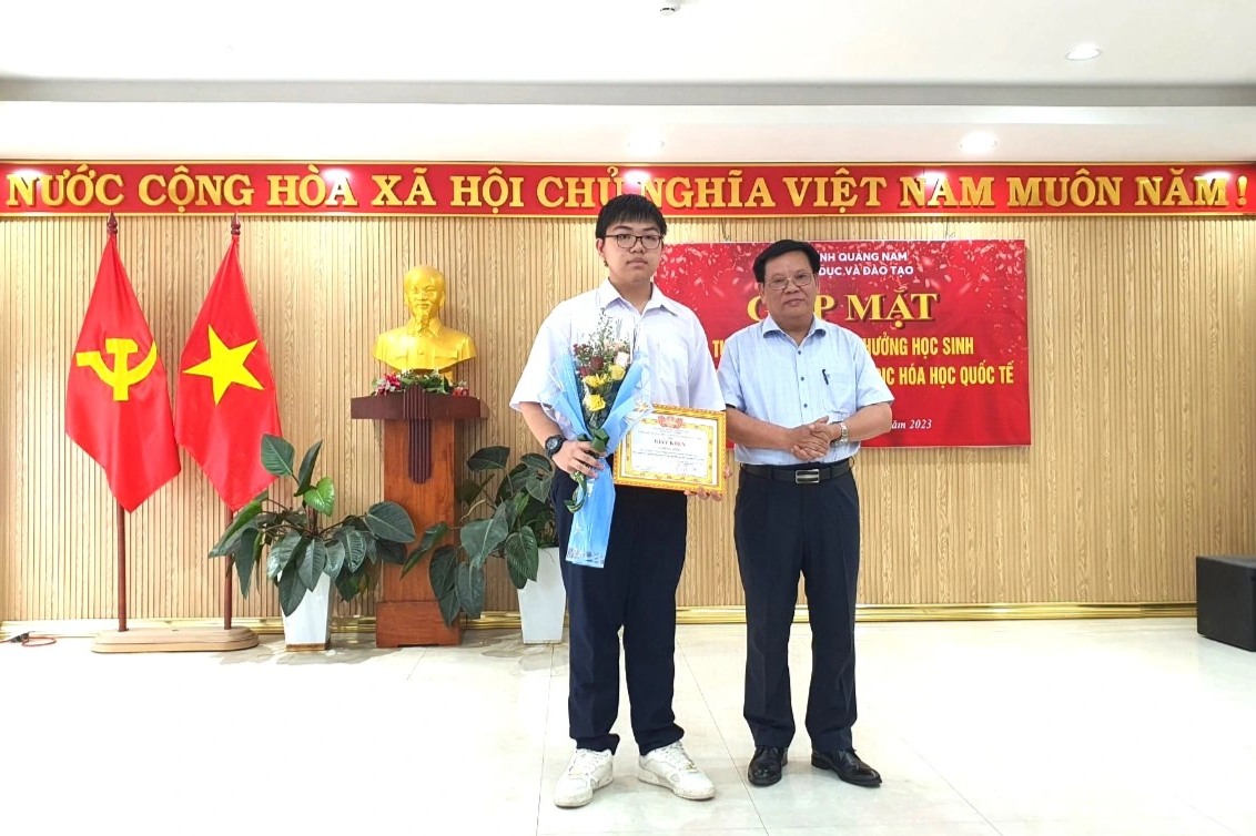 Học sinh đầu tiên của Quảng Nam đạt Huy chương Vàng Olympic hóa học quốc tế - 1
