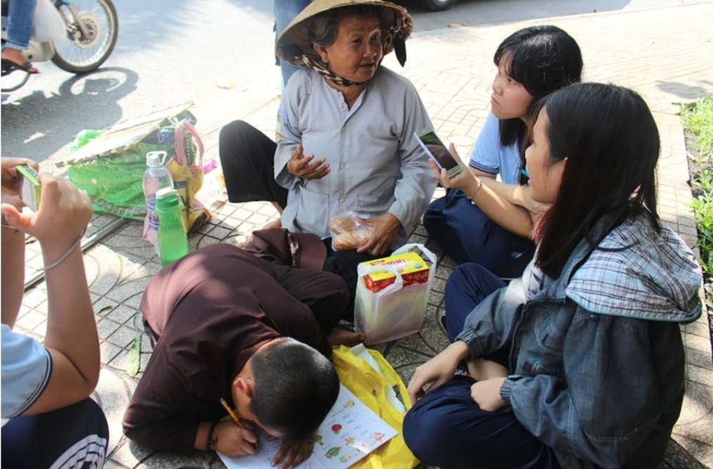 Nữ sinh viết văn 21 trang và khuôn mẫu viết không nghĩ mới lắm vậy! - 2