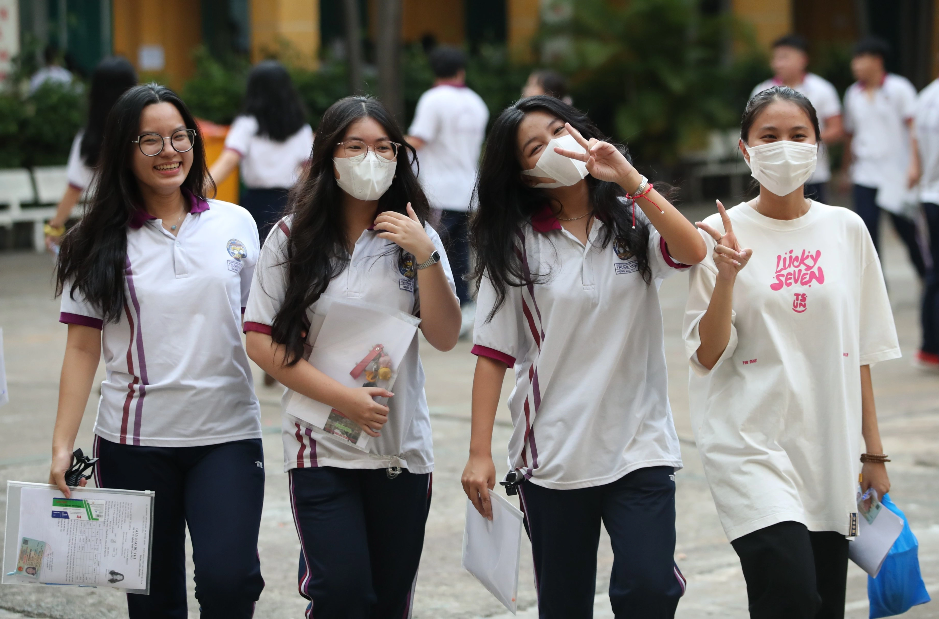 Nữ sinh Sài thành tuyên bố nói không với cúng bái cầu may, chè đậu đỏ... - 2