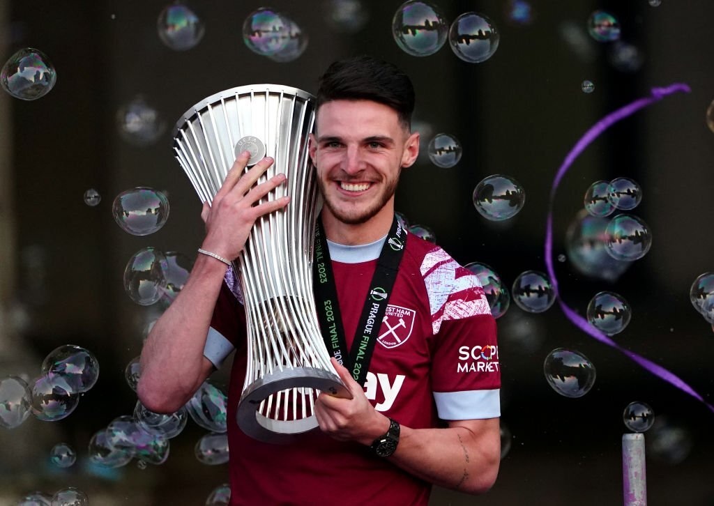 Arsenal chi 105 triệu bảng hỏi mua Declan Rice, West Ham chưa đồng ý - 2