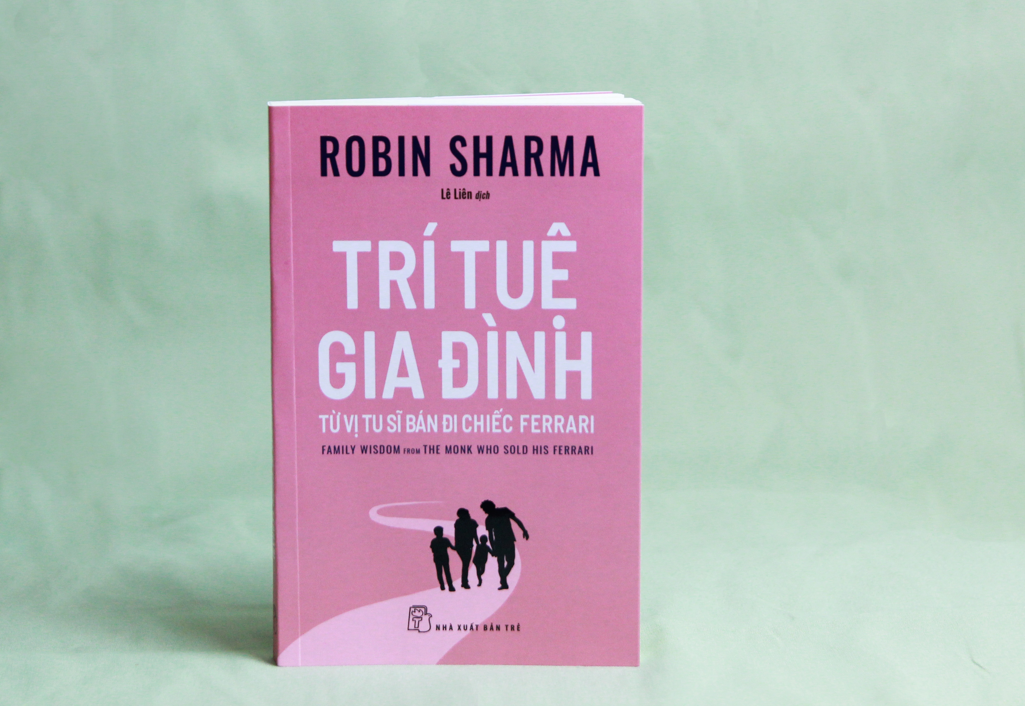 Books for Vietnamese Family Day: Everyone needs to learn how to live happily together - 3 Sách cho ngày Gia đình Việt Nam: Ai cũng cần học cách chung sống hạnh phúc - 3