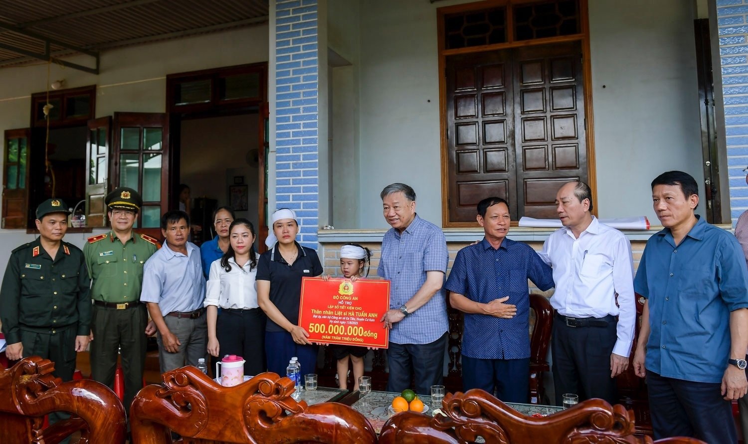 Đại tướng Tô Lâm thăm gia đình các liệt sĩ hy sinh tại Đắk Lắk - 3