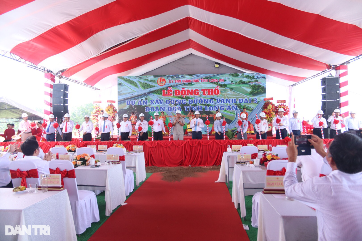 Động thổ đường Vành đai 3 TPHCM qua địa phận tỉnh Long An - 2 Động thổ đường Vành đai 3 TPHCM qua địa phận tỉnh Long An - 2