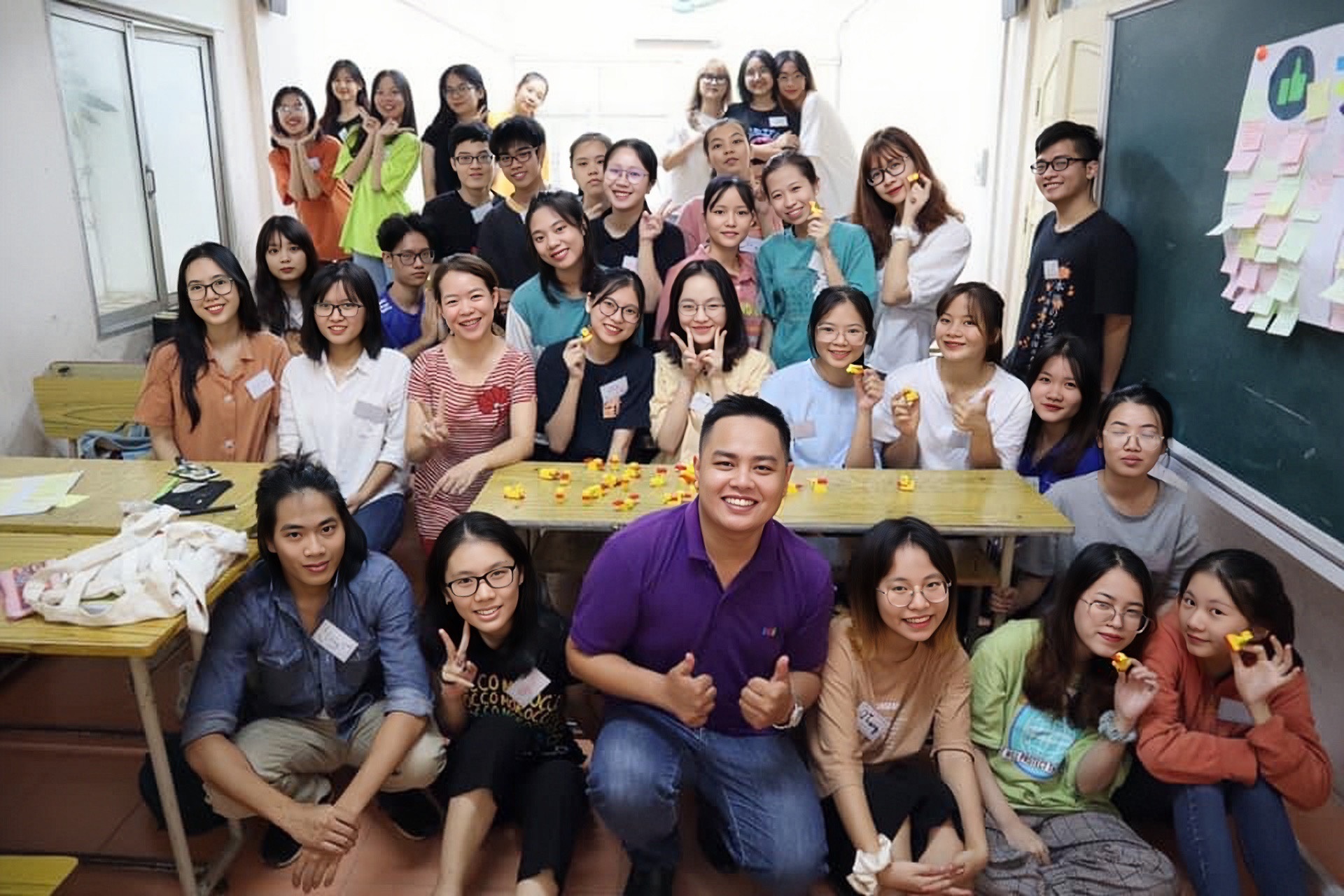 View - Chàng trai Lào lấy vợ Việt, kể tình yêu đặc biệt với mảnh đất hình chữ S | Báo Dân trí