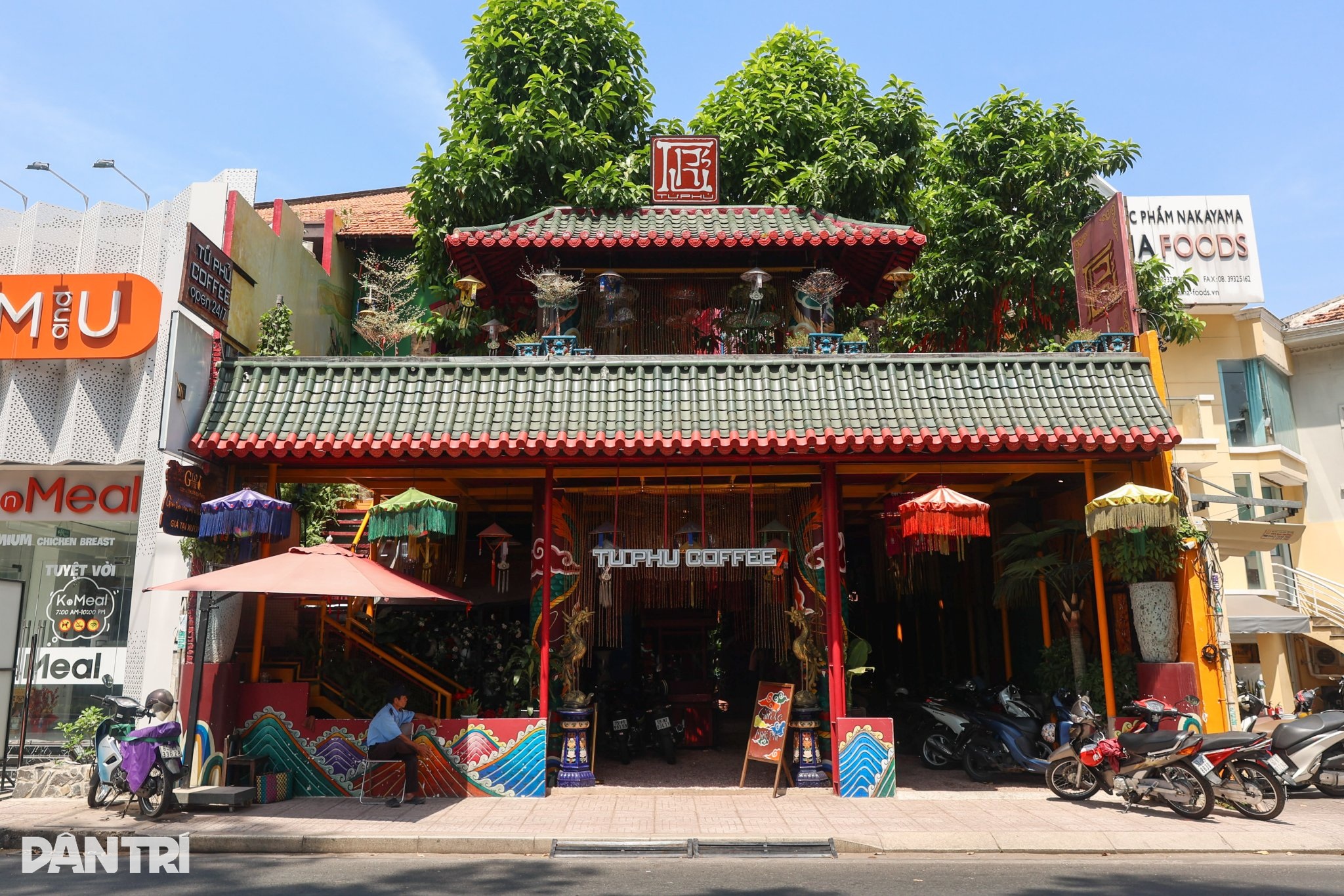 Gallery - Cà phê Tứ Phủ đầu tư 15 tỷ đồng từng gây "sốt" bất ngờ thành… bãi giữ xe | Báo Dân trí