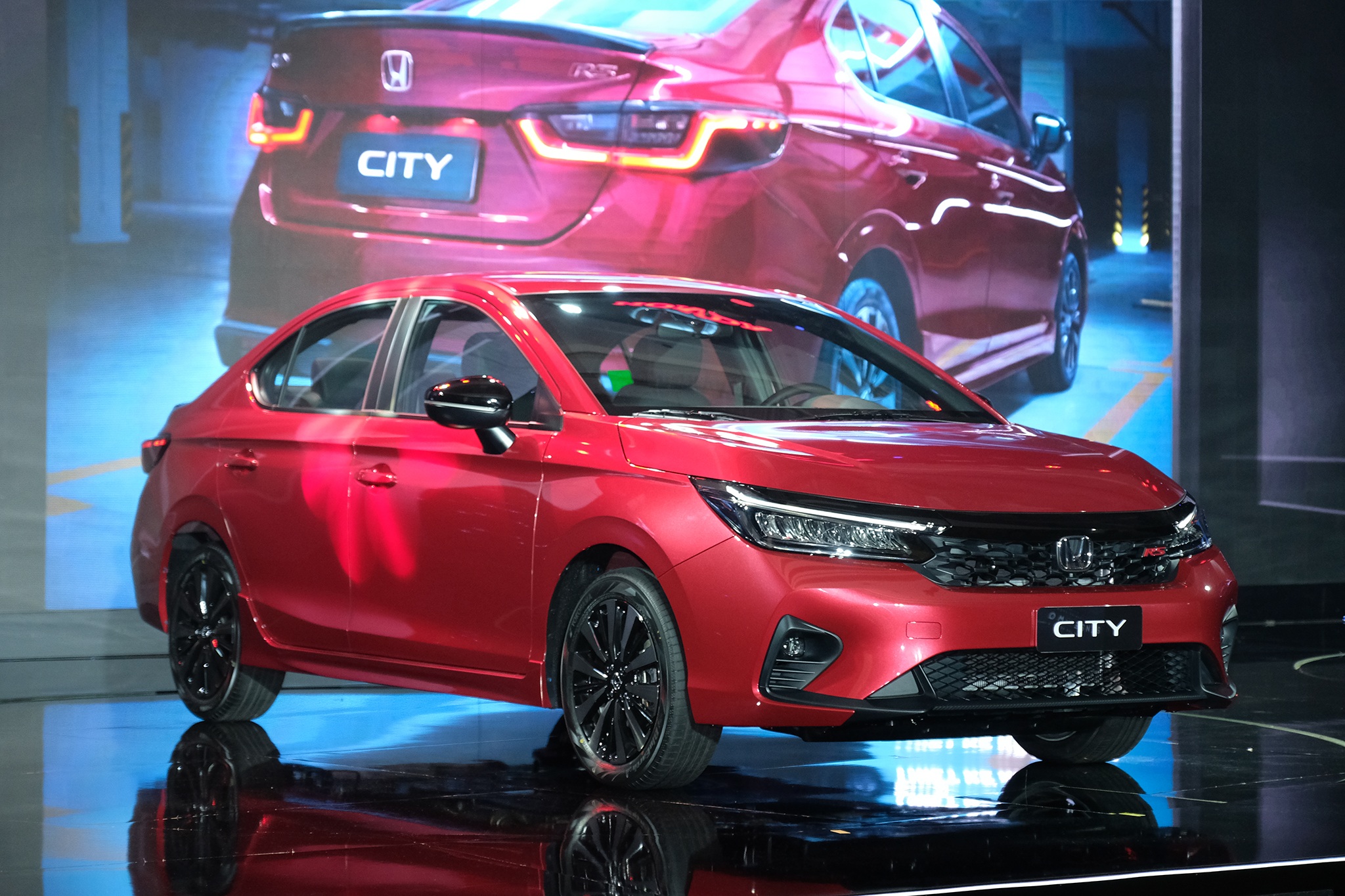Honda City 2023 tăng giá 10-30 triệu đồng, thêm công nghệ an toàn chủ động - 1