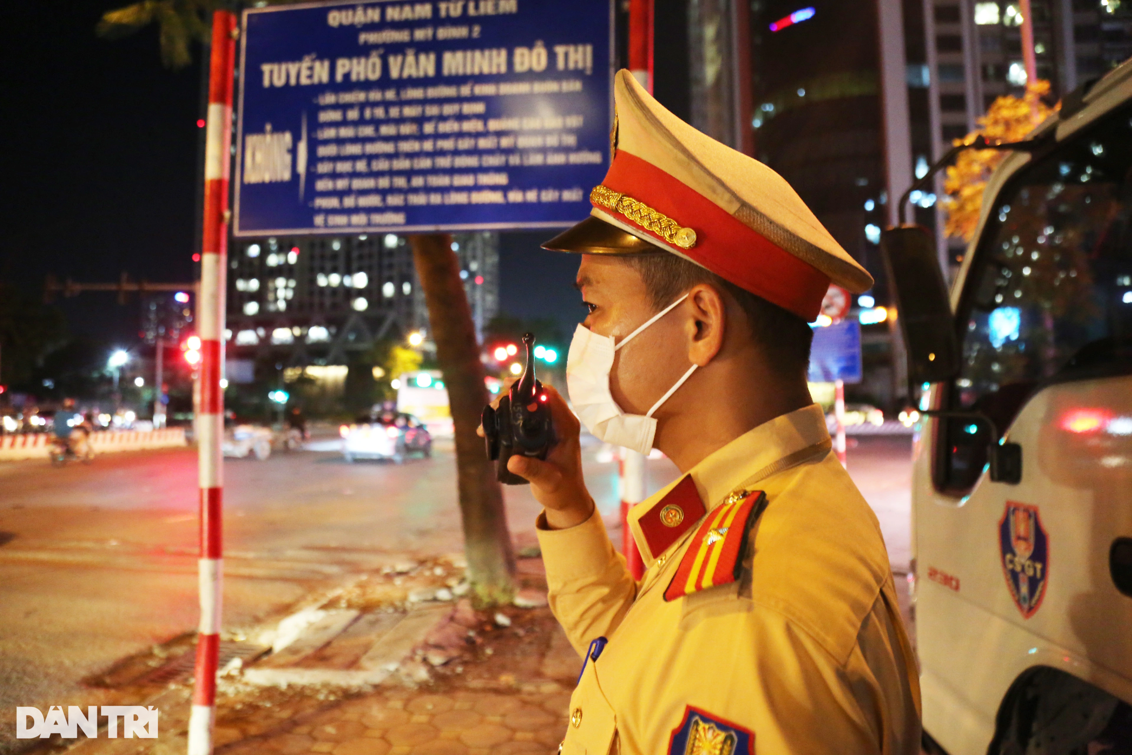 Hà Nội: CSGT hóa trang gần quán nhậu, xử lý ma men lái ô tô - 2
