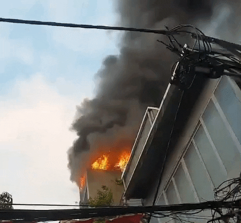Vụ cháy nhà 6 tầng ở Hà Nội: Cả 3 nạn nhân đã tử vong - 1