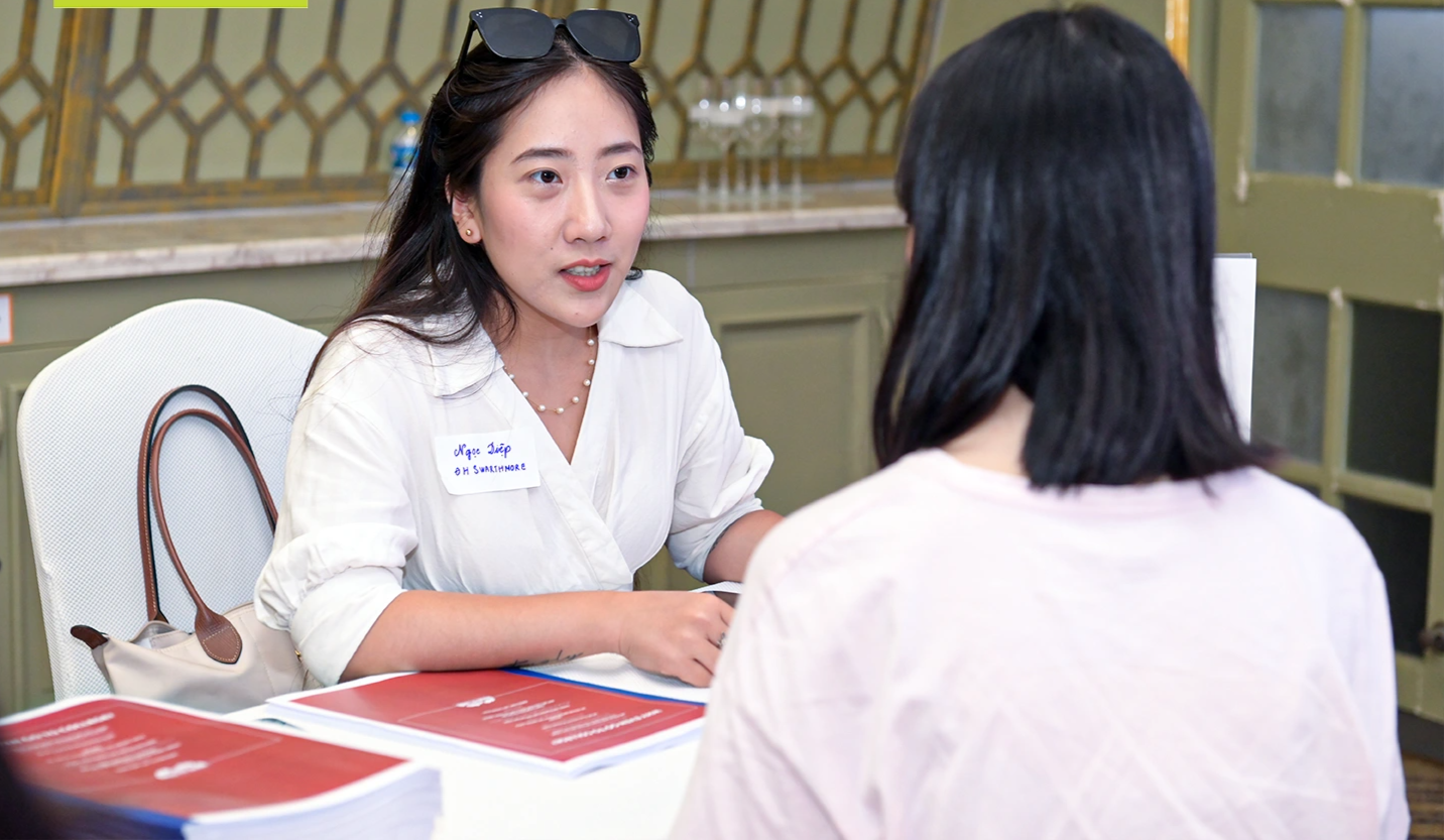 ໄປເຮັດວຽກເປັນພໍ່ຄົວ ຫຼືຊ່າງທໍ່ນ້ຳ ຢູ່ຕ່າງປະເທດໄດ້ເງິນເດືອນສູງກວ່າພະນັກງານ - 1 Xuất ngoại làm đầu bếp, sửa ống nước, lương cao hơn công chức - 1