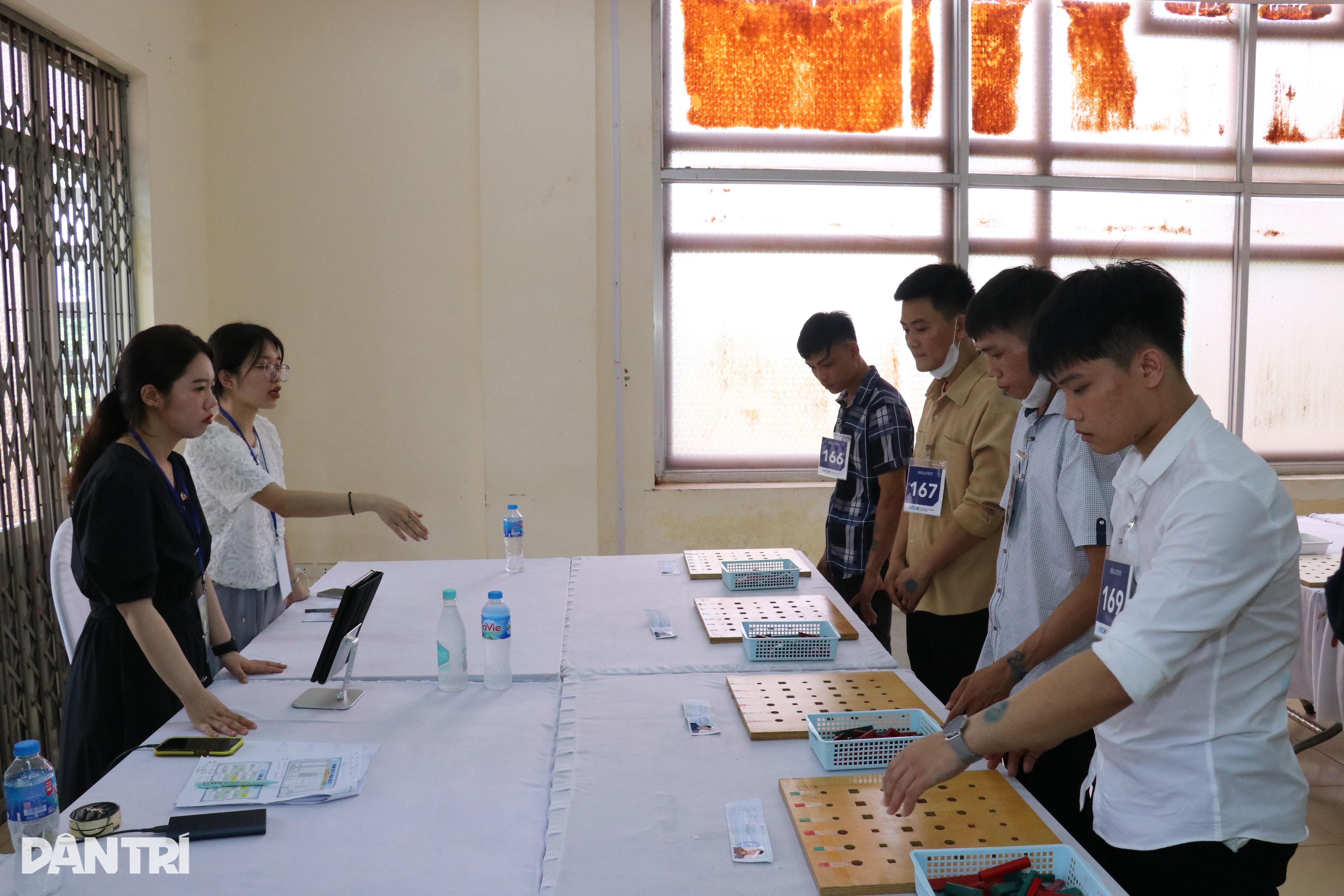 Nábor 300 pracovníků pro nové pracovní pozice v Koreji s platem téměř 40 milionů VND měsíčně - 1 Tuyển 300 lao động đi Hàn Quốc làm nghề mới, lương gần 40 triệu đồng/tháng - 1