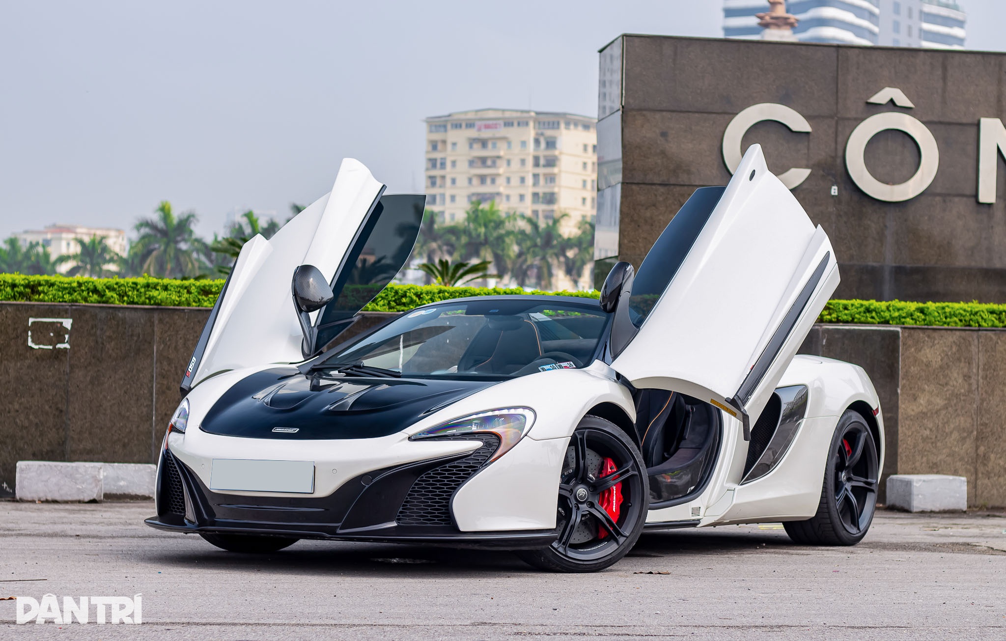 View - Lịch sử "bất ổn" của chiếc McLaren 650S bị Phan Công Khanh đem cầm cố | Báo Dân trí