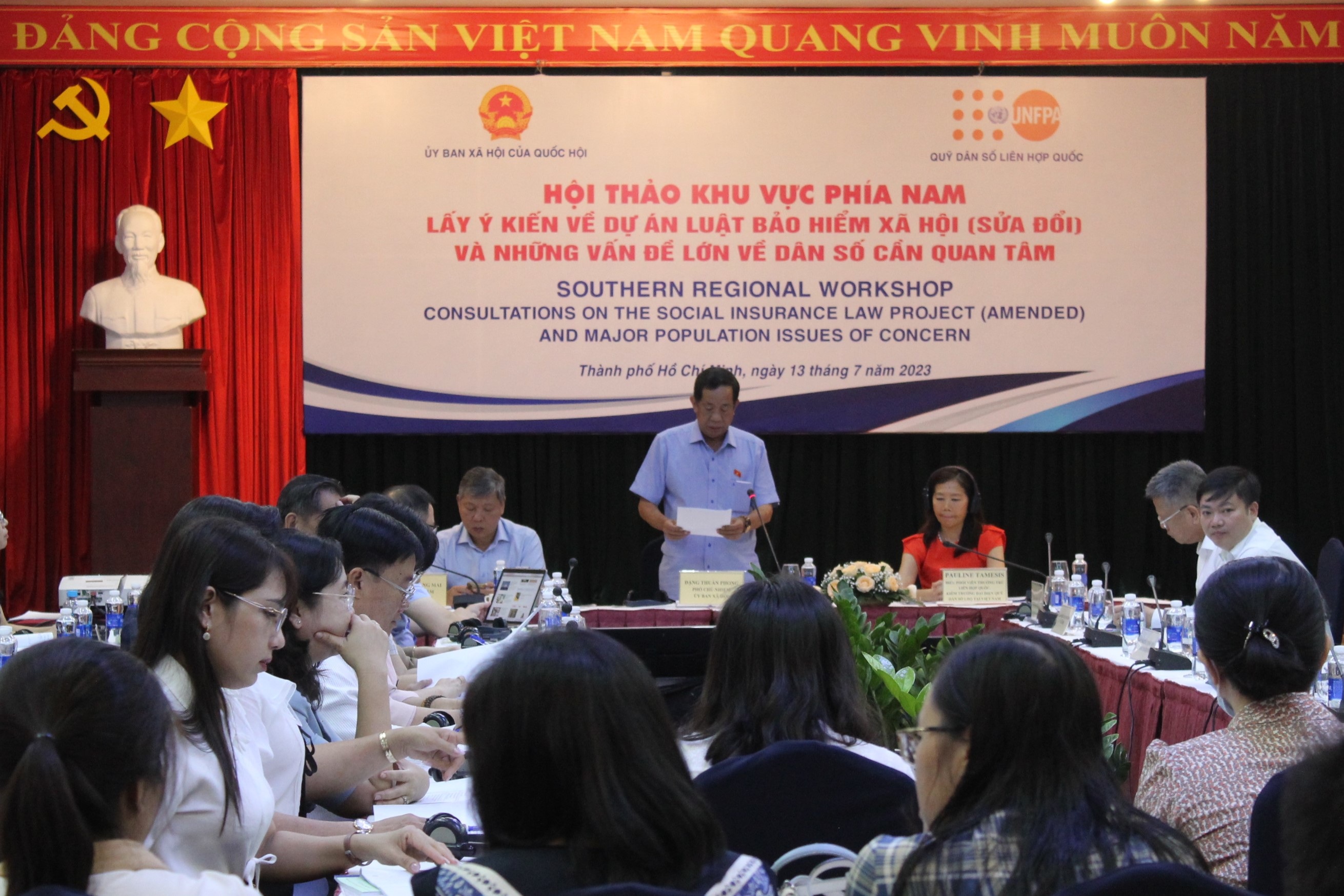 ជាមួយនឹងអត្ថប្រយោជន៍ជាច្រើន គ្មាននរណាម្នាក់ចង់ដកប្រាក់ធានារ៉ាប់រងសង្គមភ្លាមៗទេ! - ១ Nhiều quyền lợi thì không ai muốn rút BHXH một lần! - 1