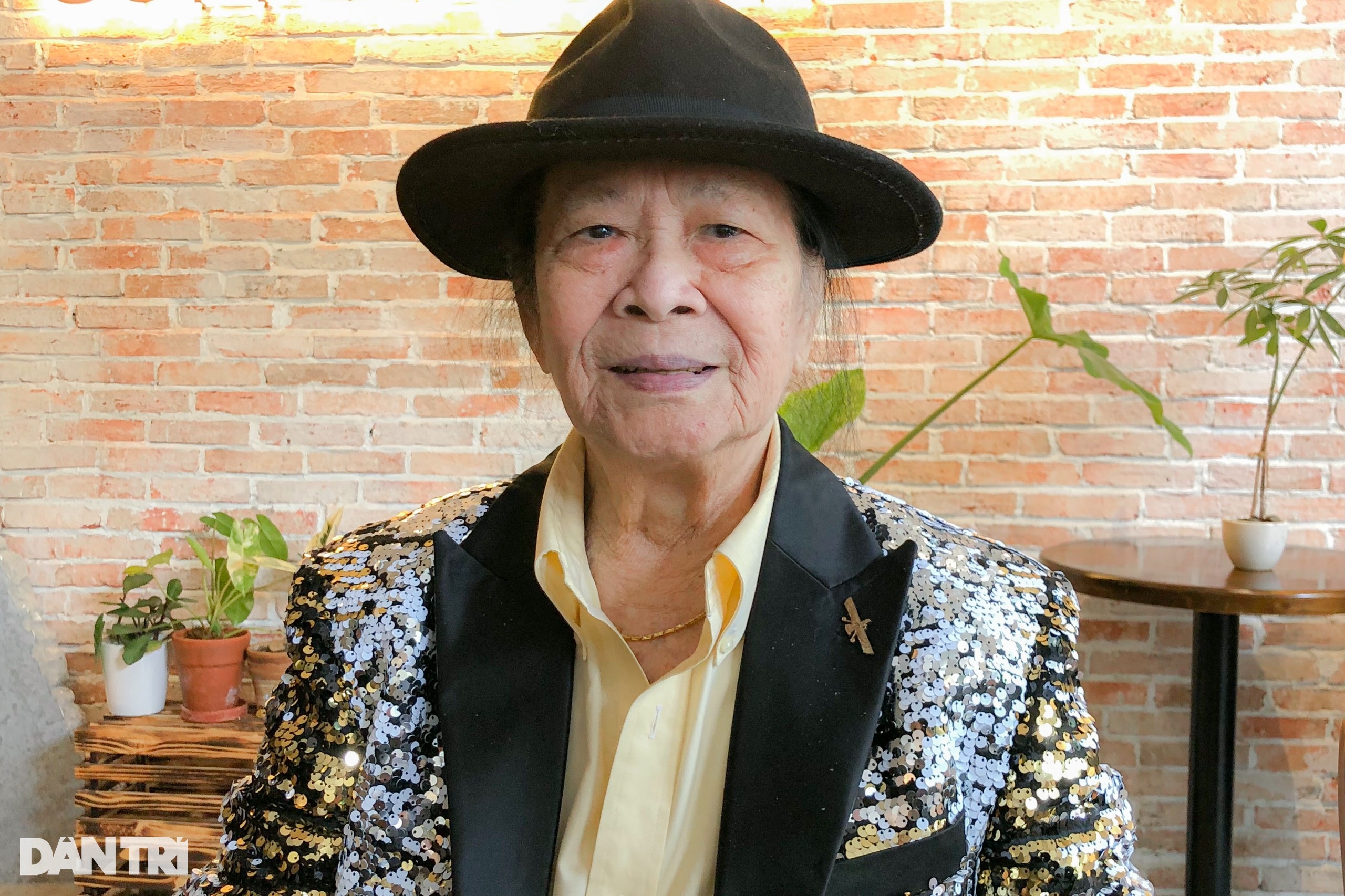 Gia Bảo phản hồi tranh cãi bào sức danh ca Minh Cảnh ở tuổi 86 - 1