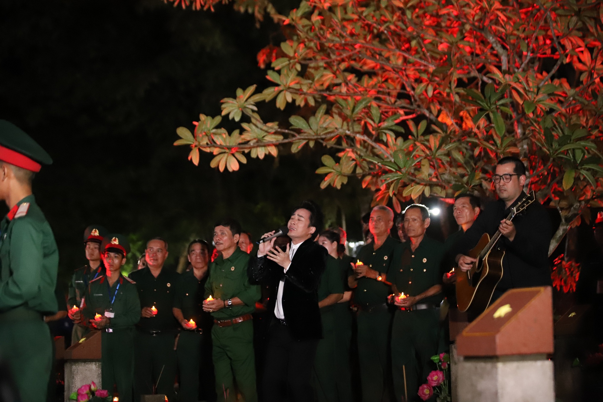 បានផ្លាស់ប្តូរ និងមានមោទនភាពចំពោះកម្មវិធី Immortal Epic - ៤ Xúc động và tự hào với chương trình Bản hùng ca bất diệt - 4