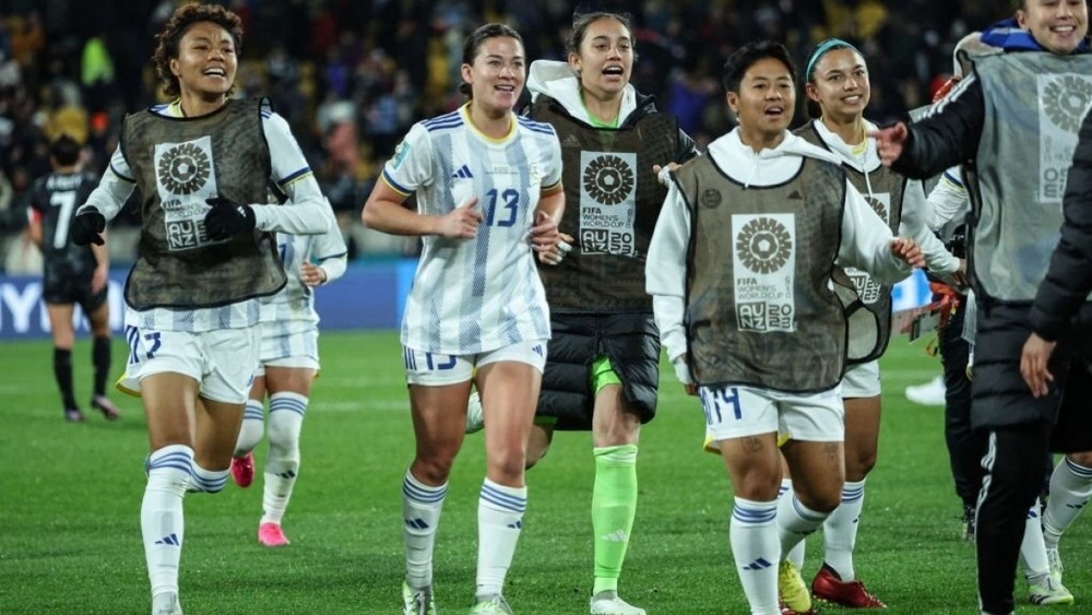 View - Dàn sao Philippines khóc nức nở khi giành chiến thắng lịch sử ở World Cup | Báo Dân trí