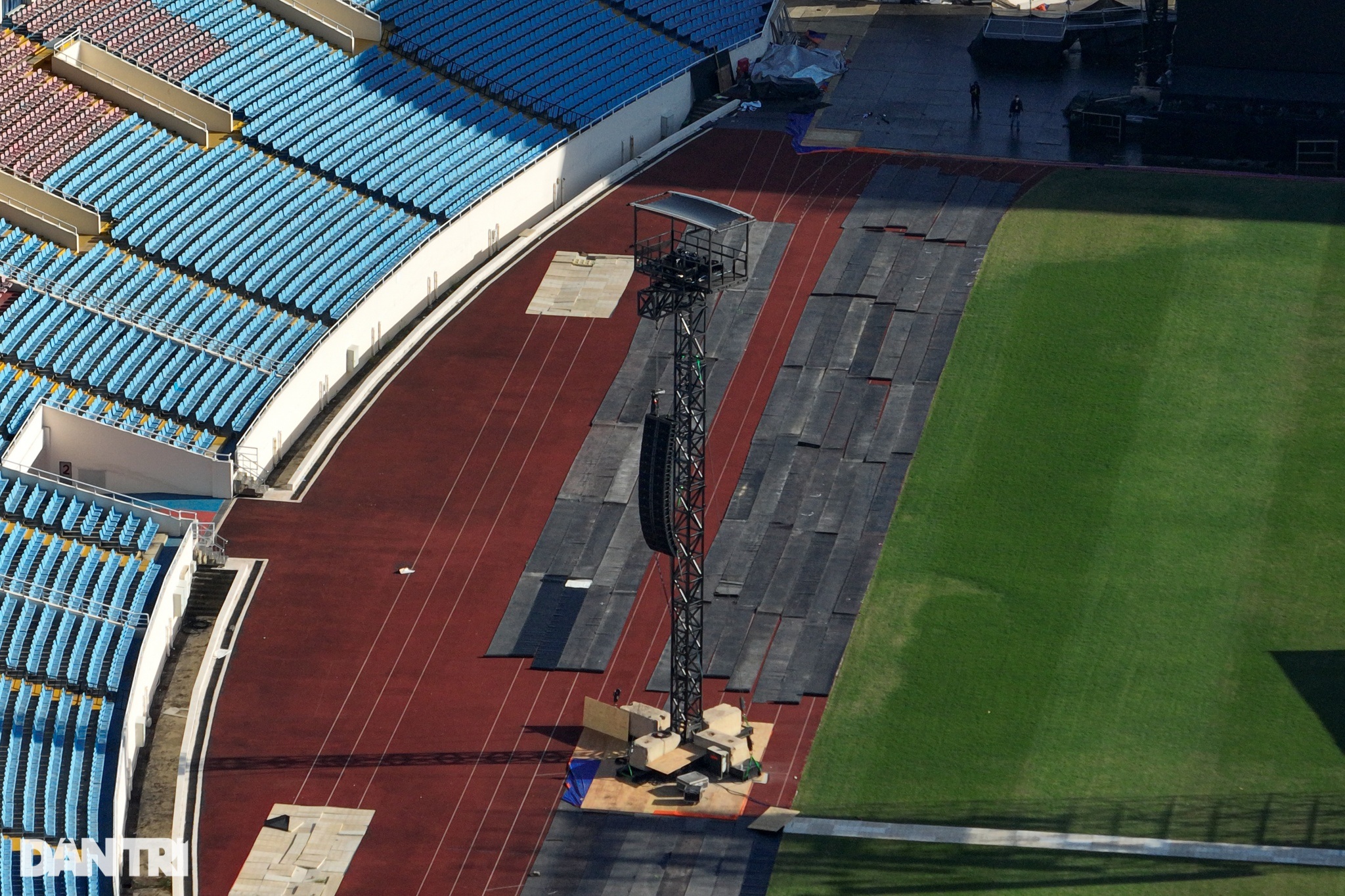 View - Cận cảnh sân khấu đón 67.000 khán giả trong 2 đêm diễn Blackpink | Báo Dân trí