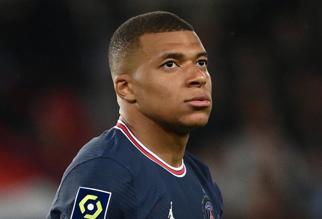 PSG liên tiếp đưa ra đòn trừng phạt với Kylian Mbappe - 1