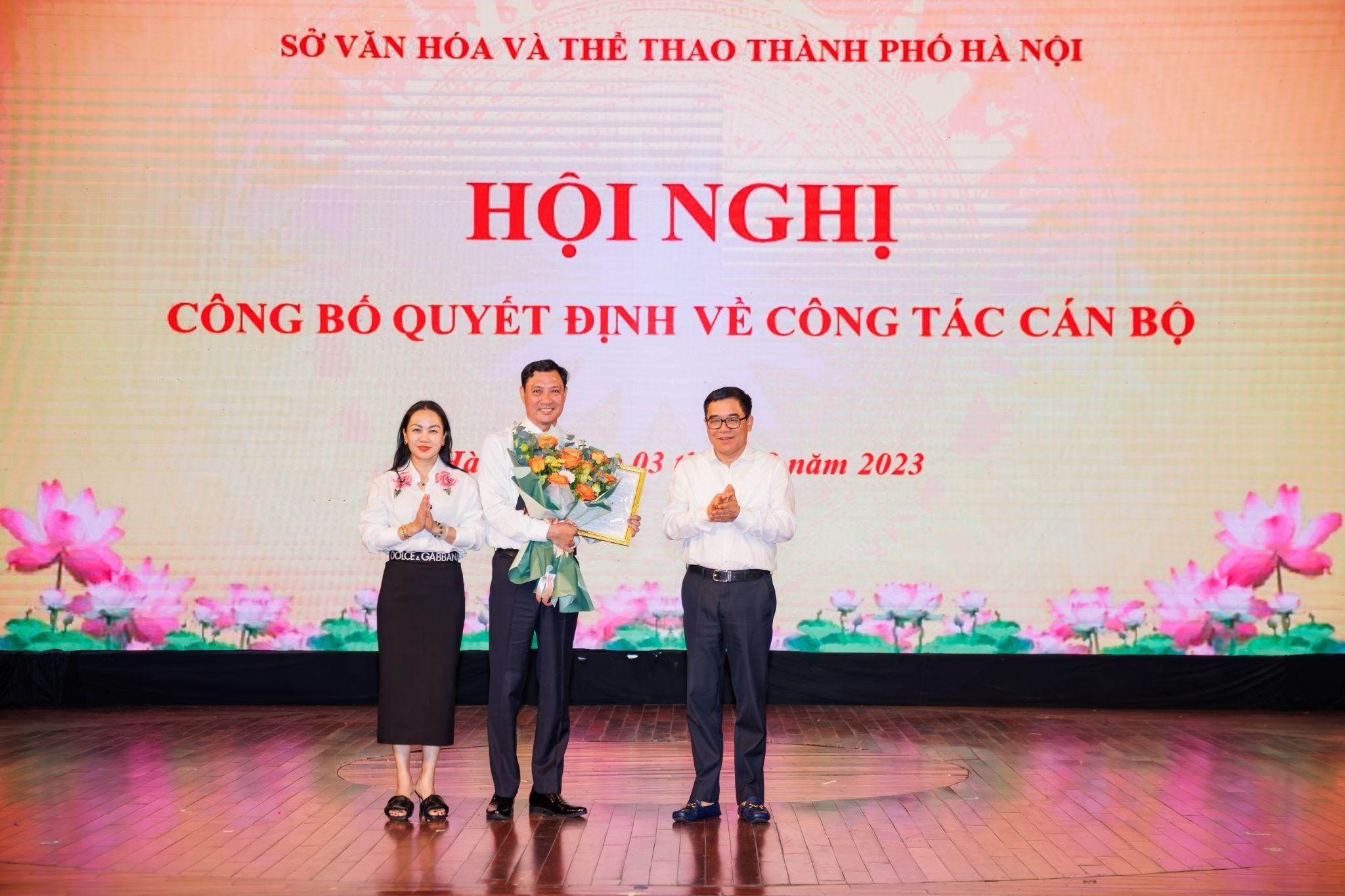 NSND Trung Hiếu, Công Lý mừng khi Nhà hát Kịch Hà Nội có Phó giám đốc mới - 1