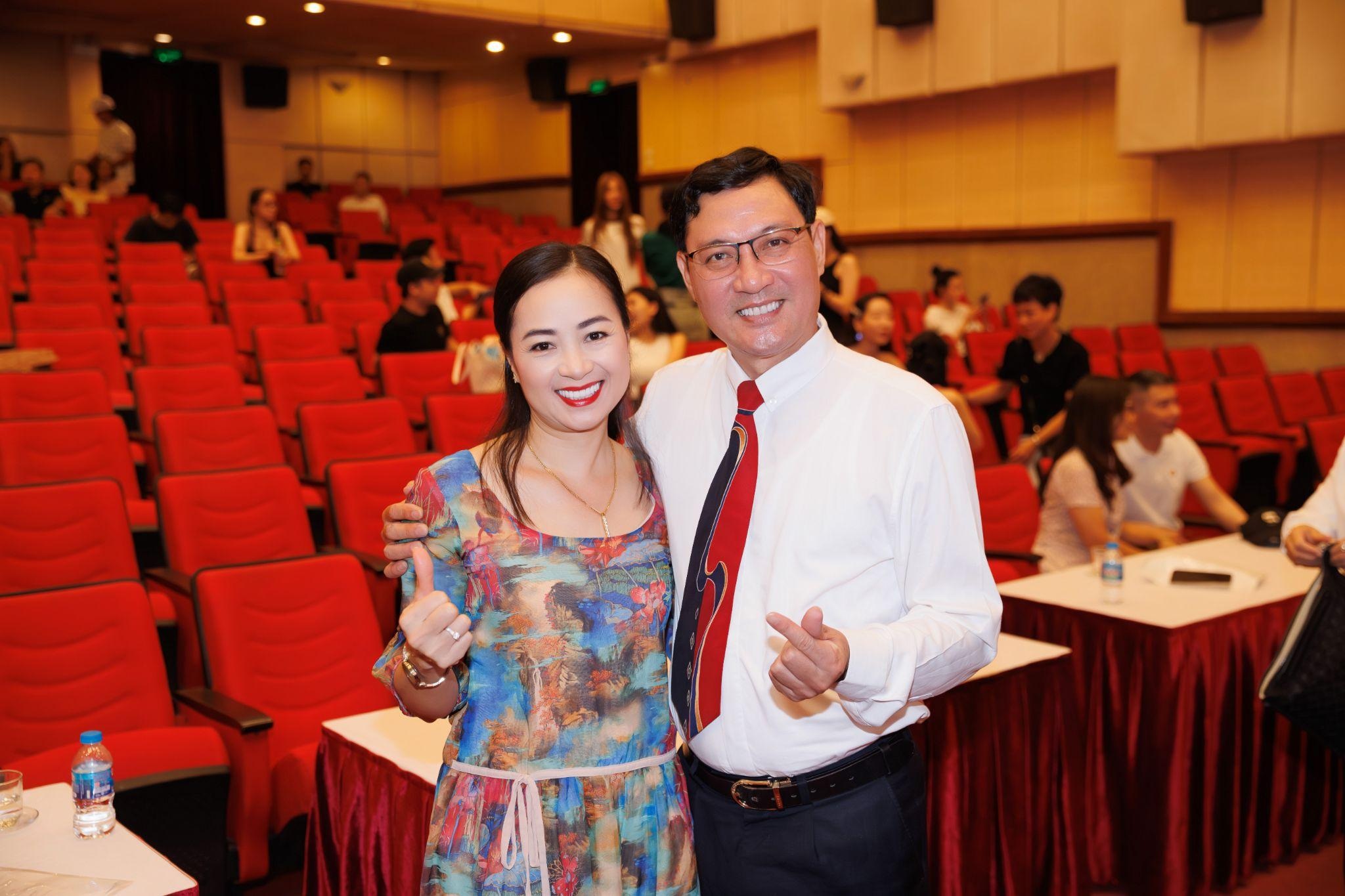 NSND Trung Hiếu, Công Lý mừng khi Nhà hát Kịch Hà Nội có Phó giám đốc mới - 8