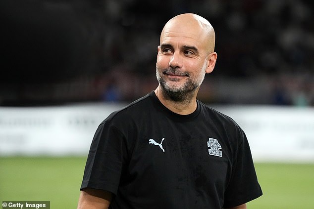 Pep Guardiola chỉ ra bất lợi lớn của Man City trước Arsenal - 1