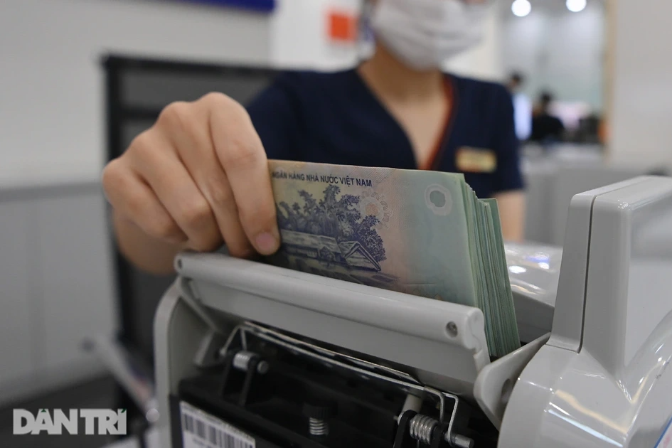 Chi tiết tiền thưởng đảng viên hoàn thành xuất sắc nhiệm vụ