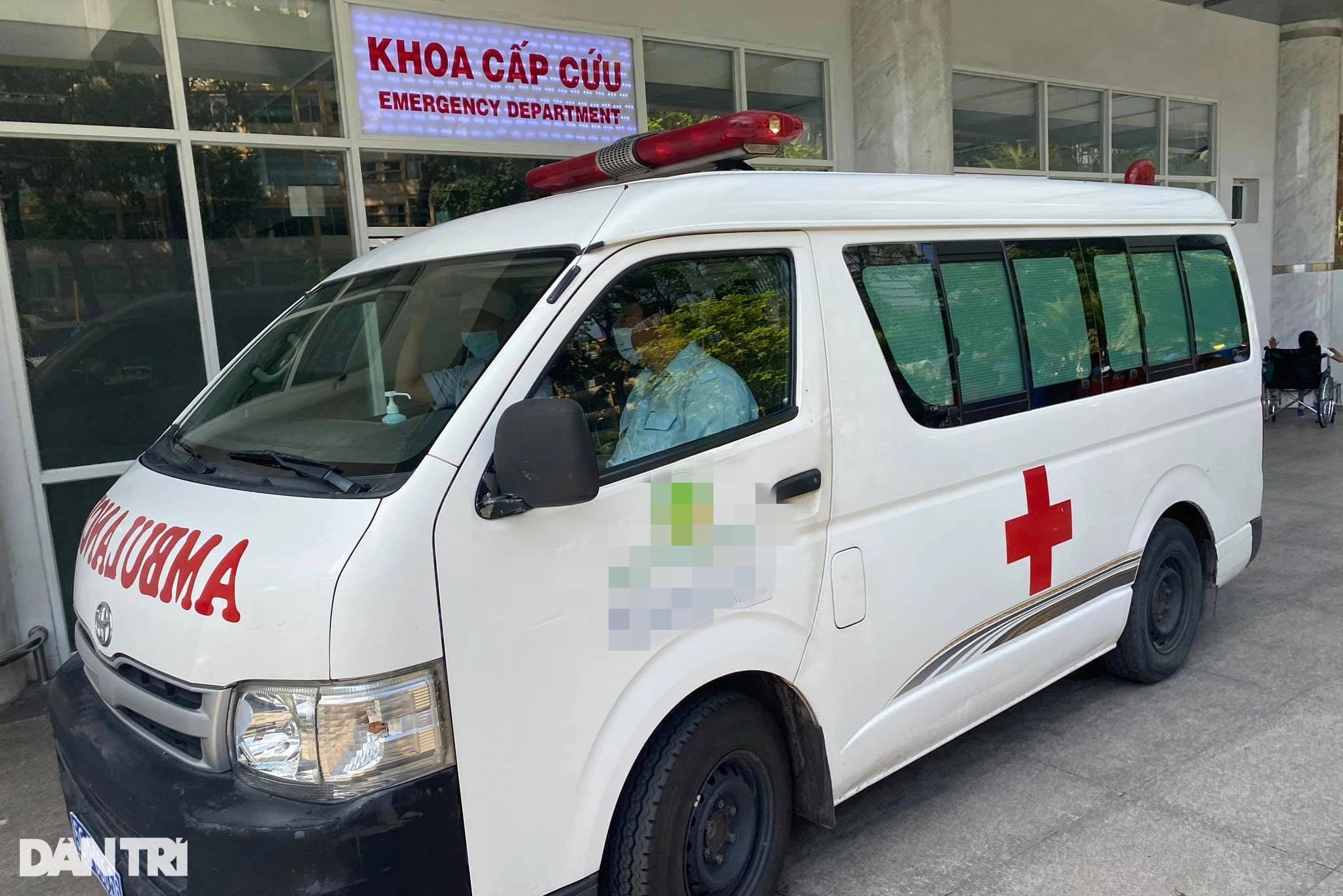 Vụ đi cấp cứu sau ăn bánh mì: Mua ở 2 chi nhánh, vào 8 bệnh viện điều trị