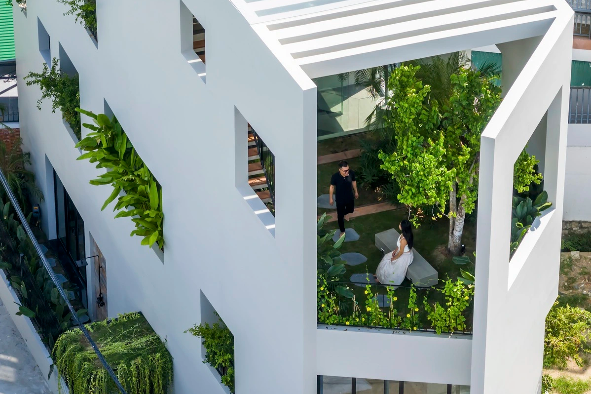 skygarden-house-pham-huu-son-architects6-crop-1709735851326.jpeg