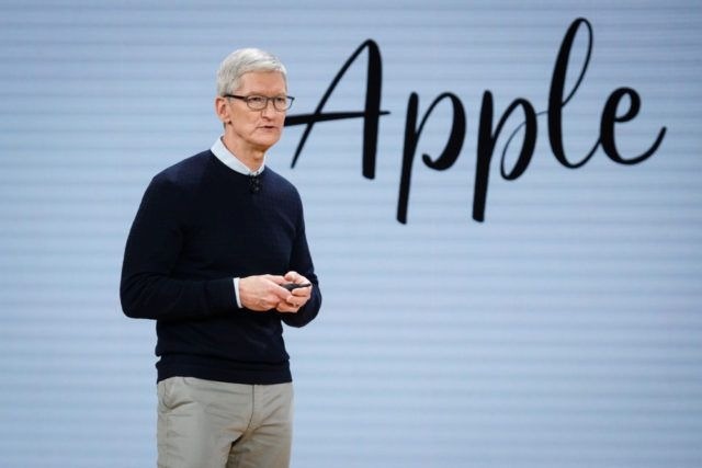 tim-cook-apple-cnn-1711121102746.jpg