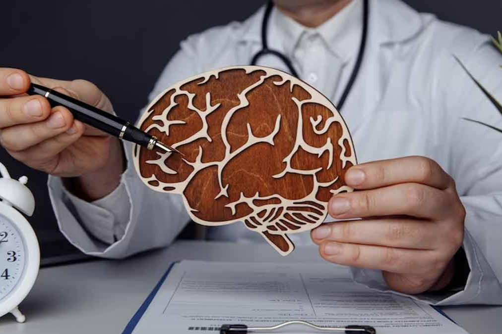 Sau 5 giờ chiều: Đừng làm 4 điều này nếu không muốn đột quỵ