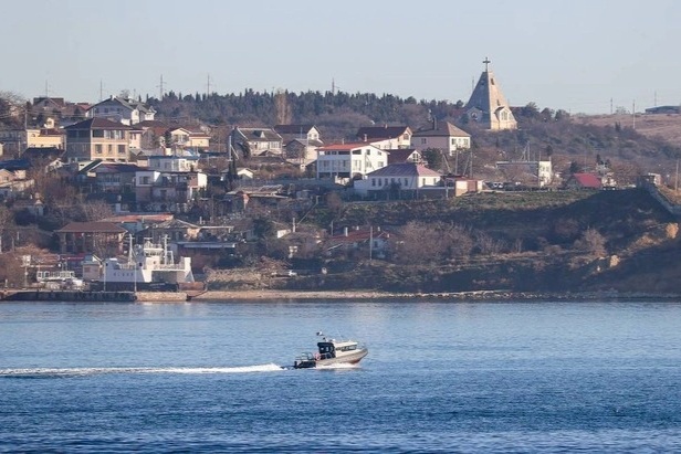 Bán đảo Crimea sung công toàn bộ tài sản của giới chức Ukraine