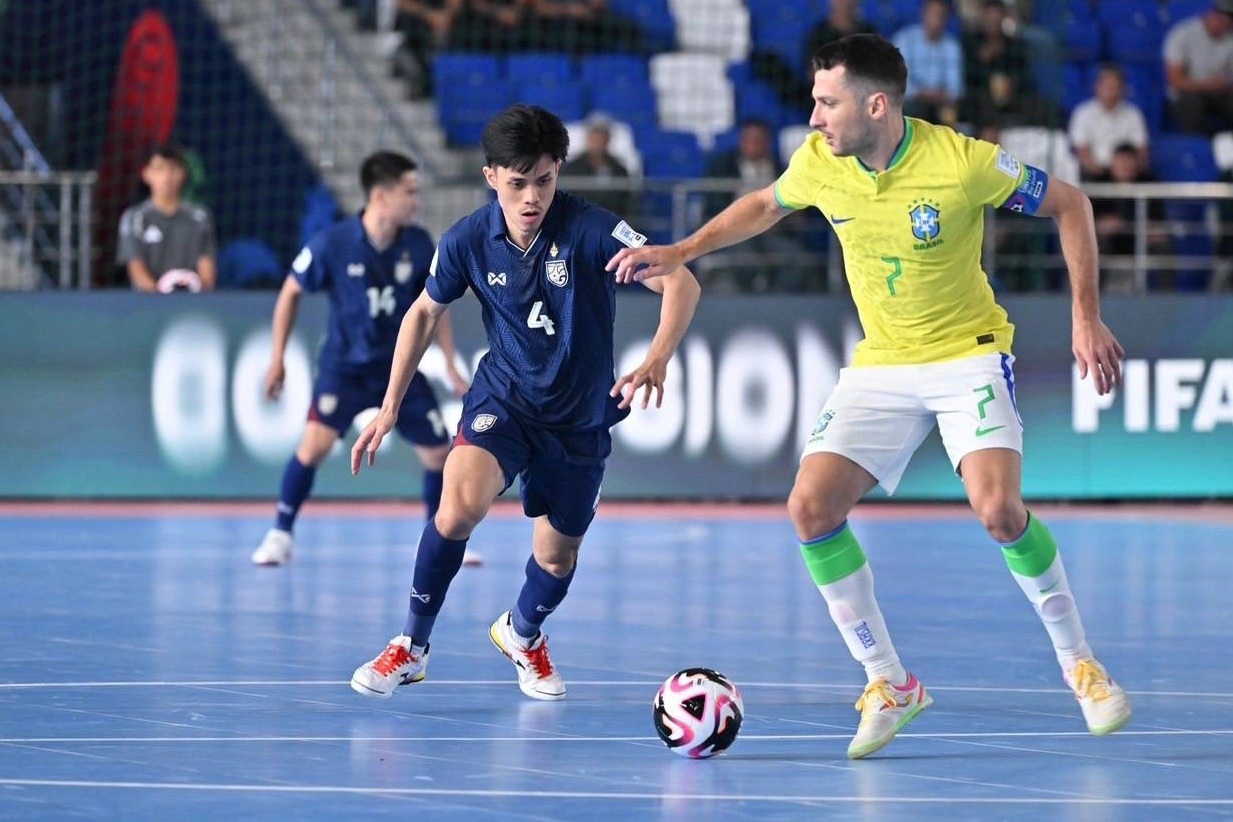 Đội tuyển futsal Thái Lan thua Brazil 1-9 tại World Cup