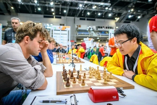 Quang Liêm thua Carlsen, cờ vua Việt Nam vẫn hòa Na Uy ở Olympiad