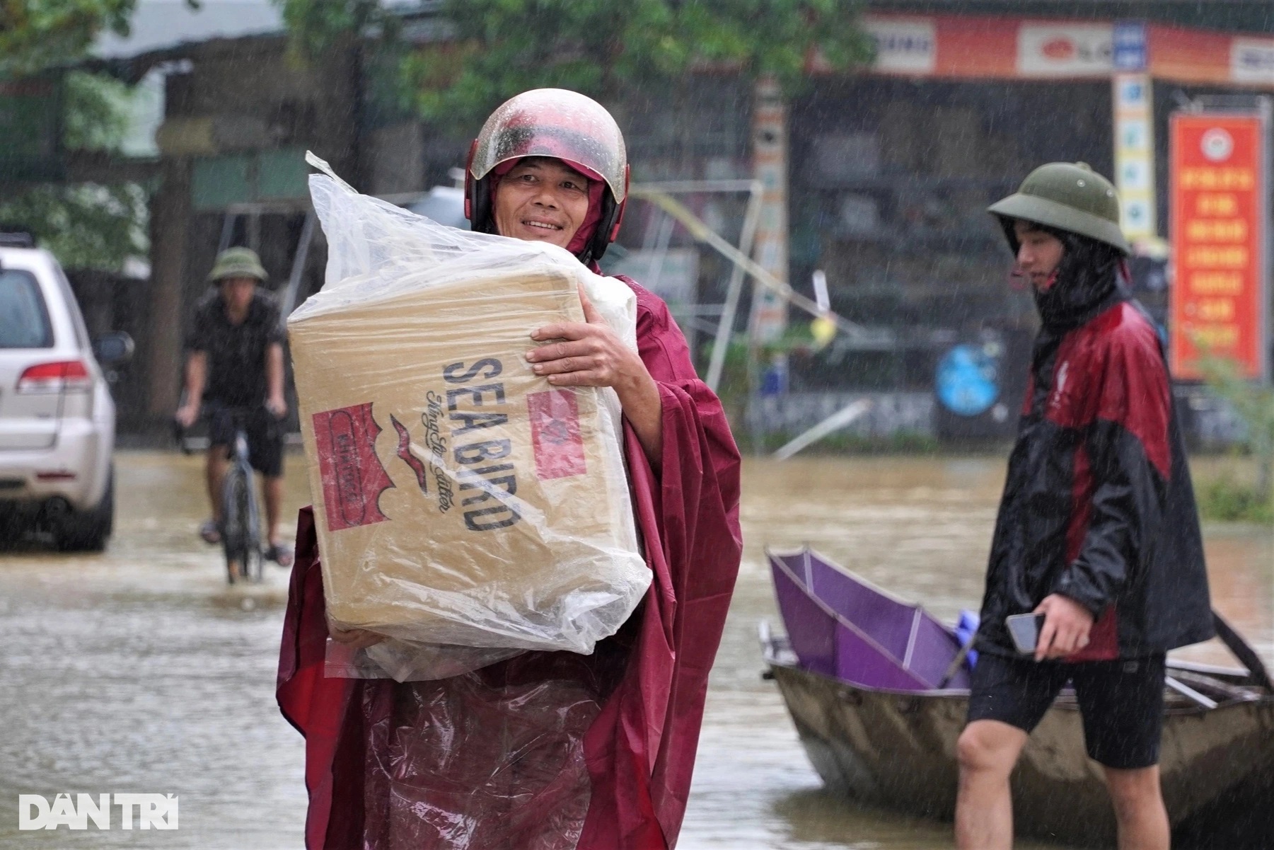 Nơi người dân trắng đêm canh nước, chạy lũ 2 lần trong 4 ngày